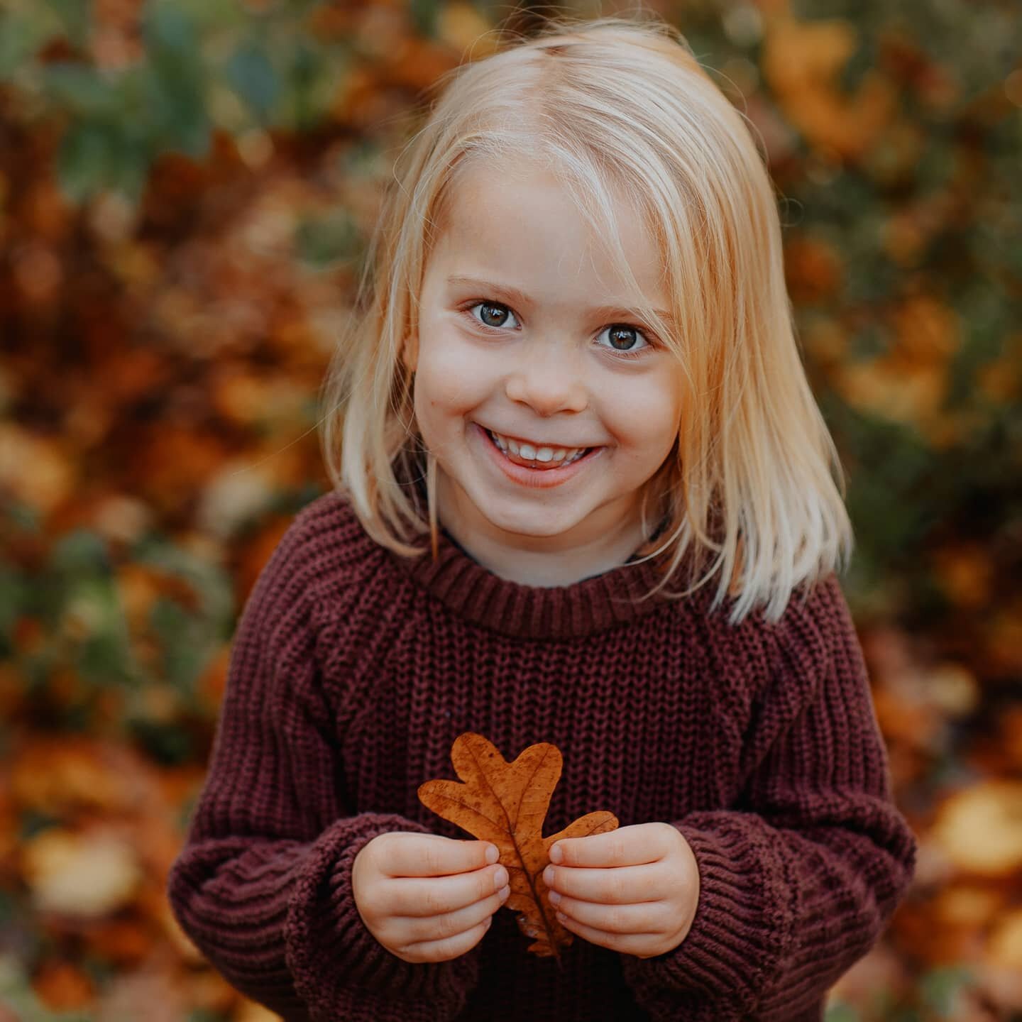 Familietid i naturen 🍂

S&oslash;ndermarken / Frederiksberg Have er et af mine absolutte go to-locations for familieshoots i kbh.

Her er smukt. Her er plads til leg 🌿
What more does one need 🌞

Jeg overvejer lidt at arrangere en dag med minisessi