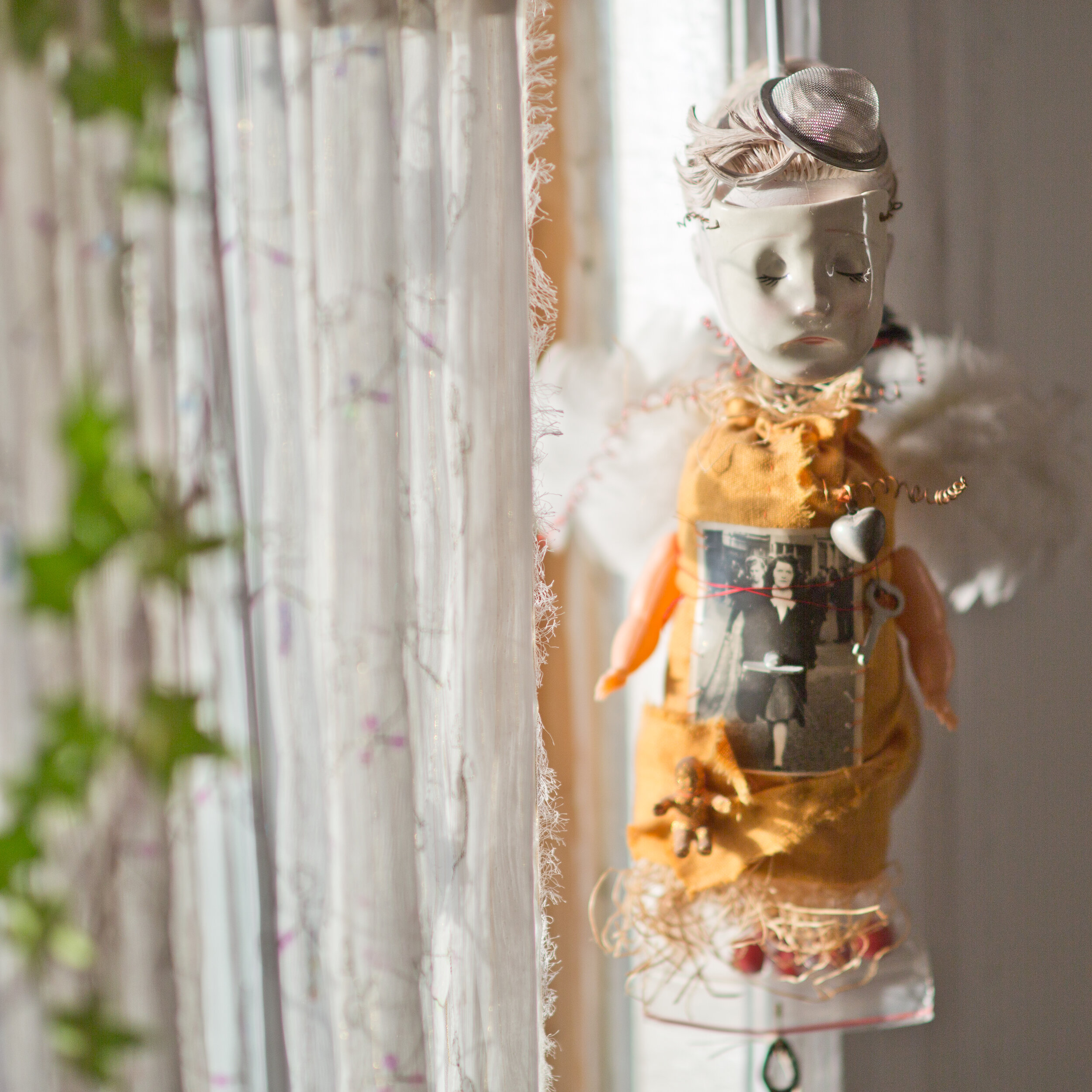 Poppet 3 front window.jpg