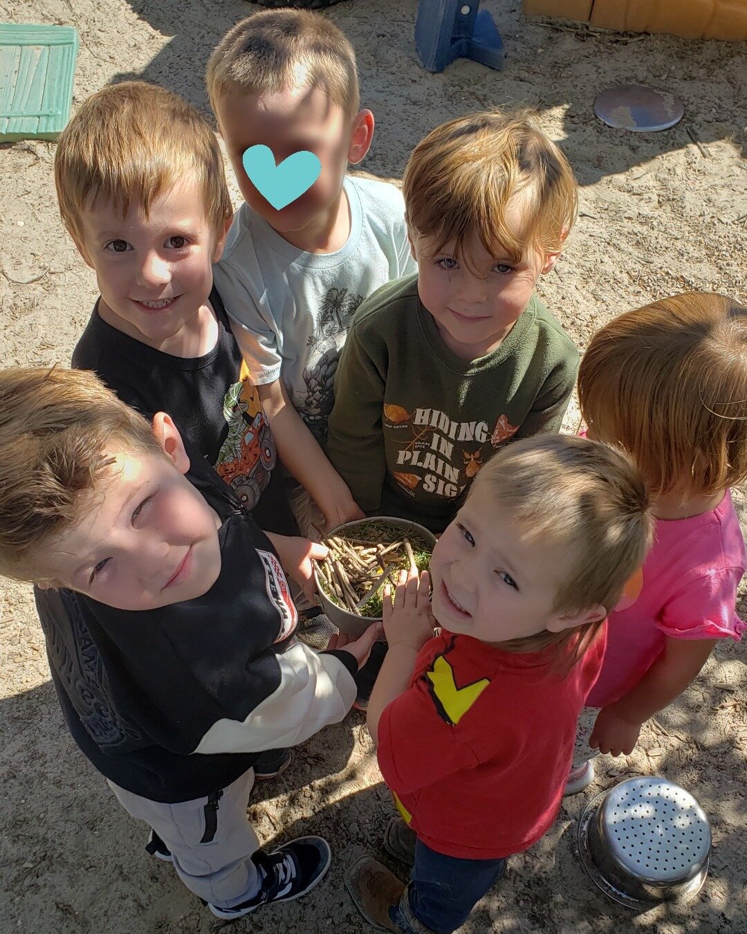 Today we made Stone Soup! Each friend was able to find their own fun and special ingredients to add to our concoction! We loved working together to create a fun memory. What would you add to our soup? 

#preschool #valleyelementaryschool #teachersofi