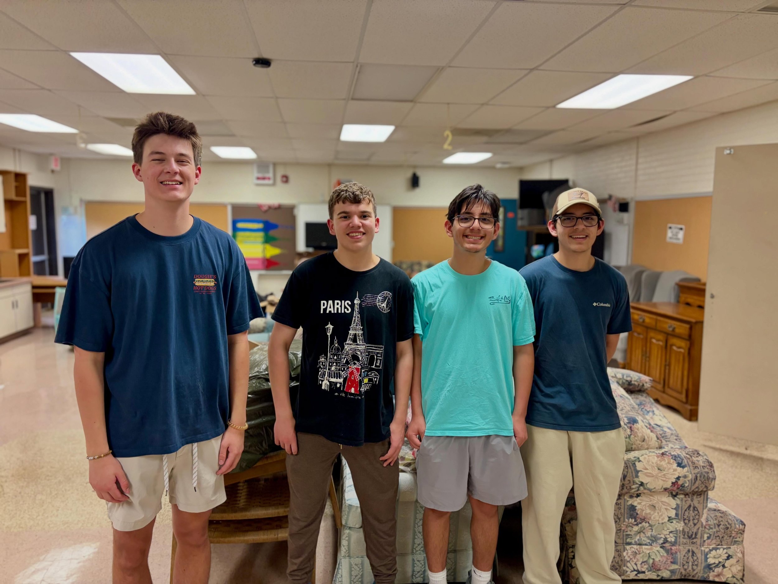 At Oakland, we strive to be &ldquo;the presence of Christ at the crossroads of life&rdquo; and last night, these incredible volunteers lived that mission beautifully. 💛

They spent their evening preparing donated items for The Furniture Bank, helpin