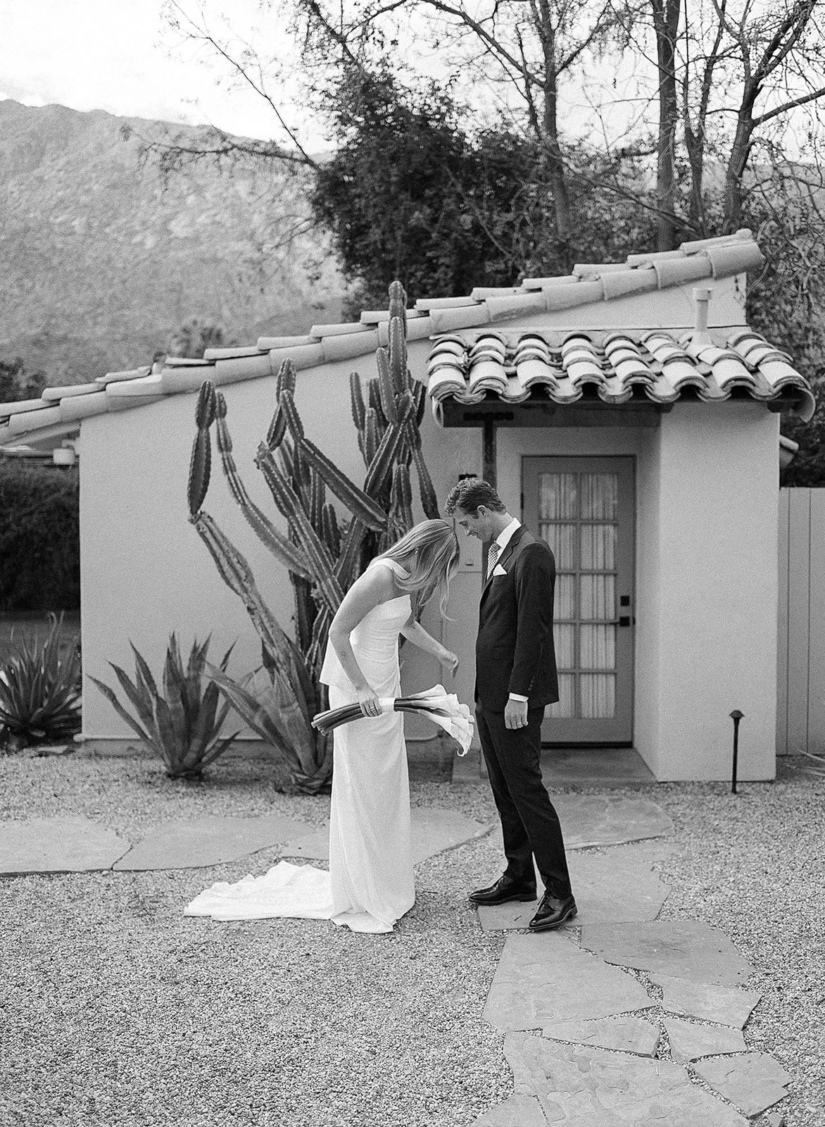 palm-springs-bougainvillea-wedding-casa-cody6.jpg