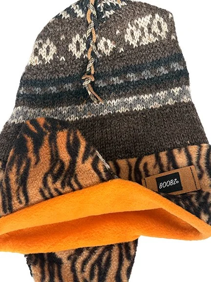 Earlflarp brown wool3.jpg