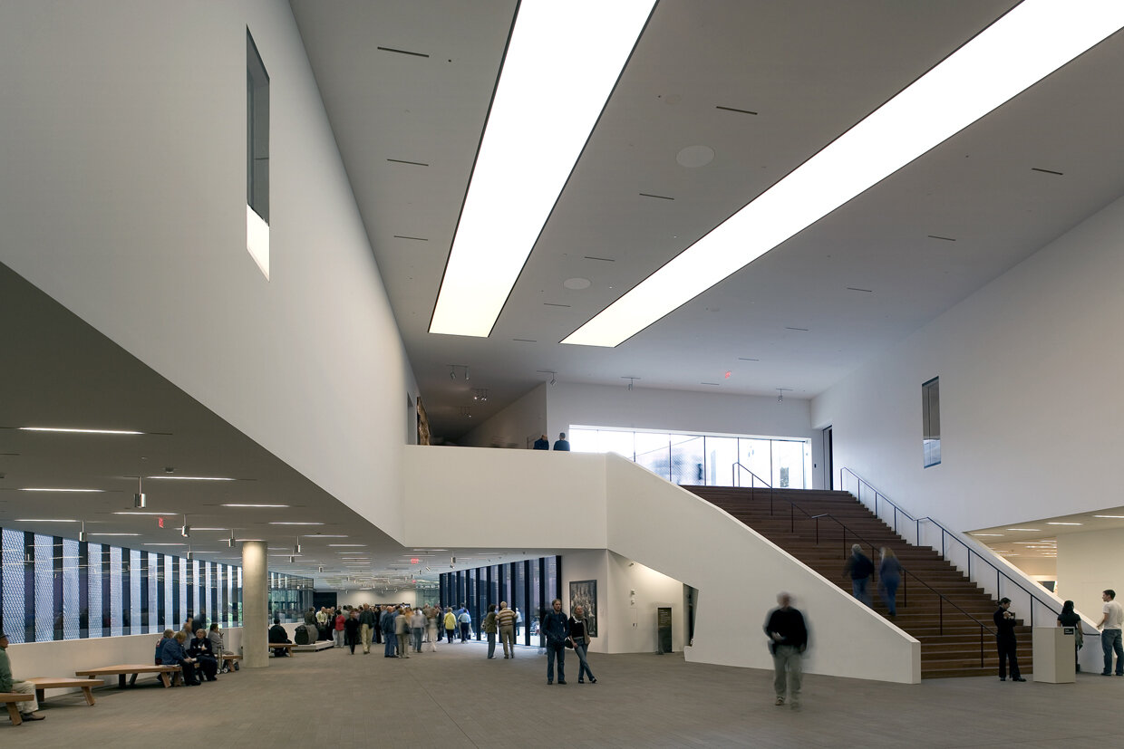 deYoung_WilseyCourt_01_small.jpg