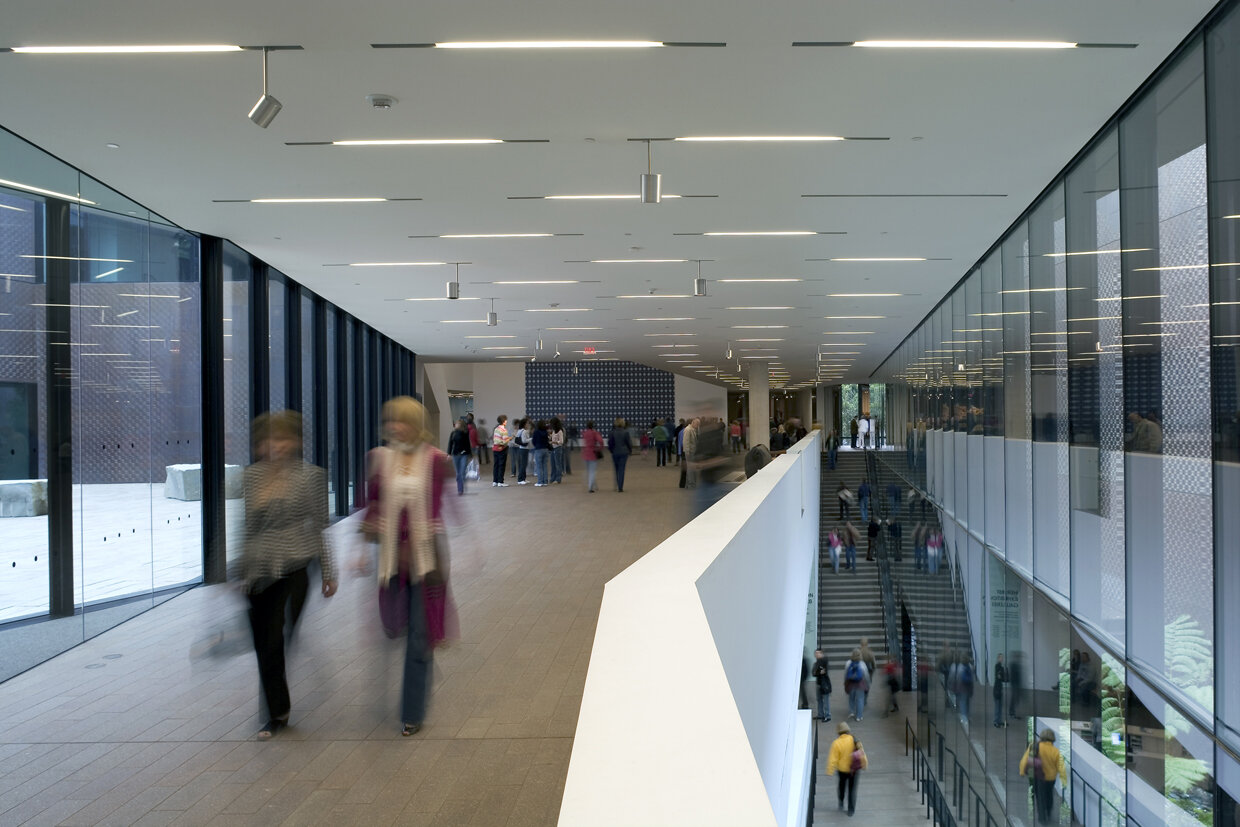 deYoung_Interior_01_small.jpg