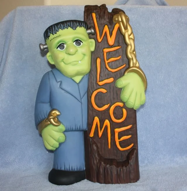 Frankie welcome.jpg