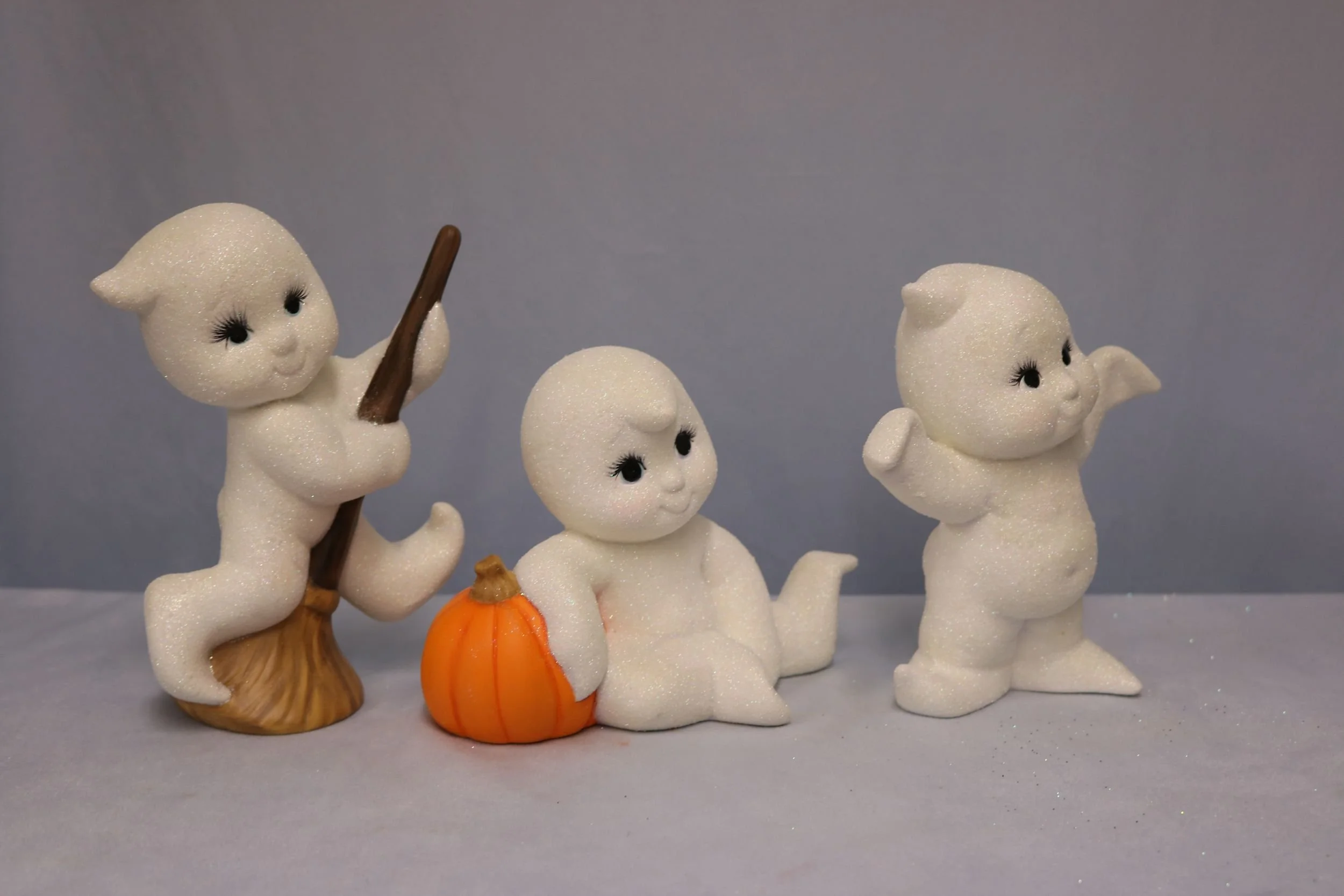 ghosts sparkly 28.jpg