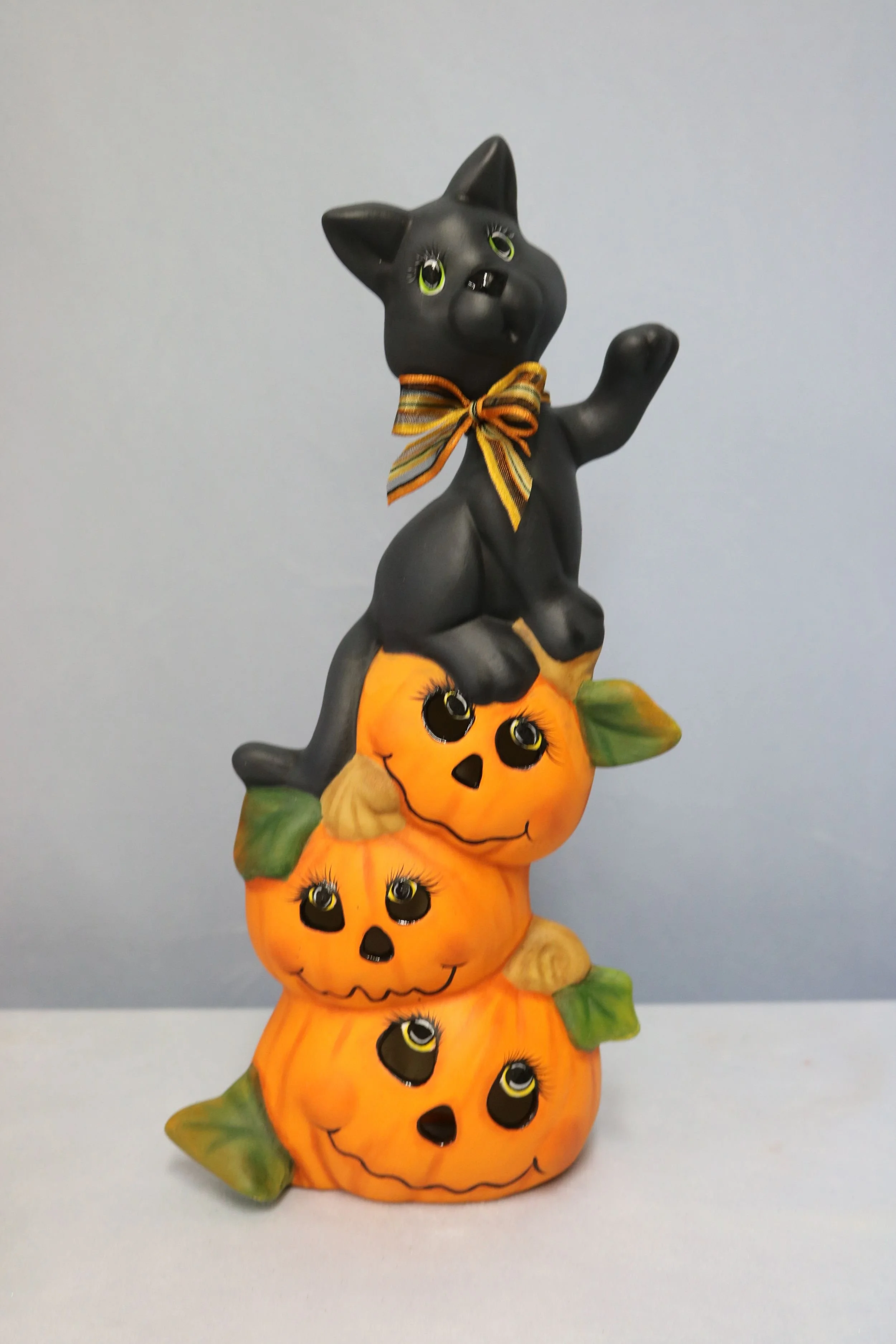 Cat on Pumpkin Stack 14.jpg