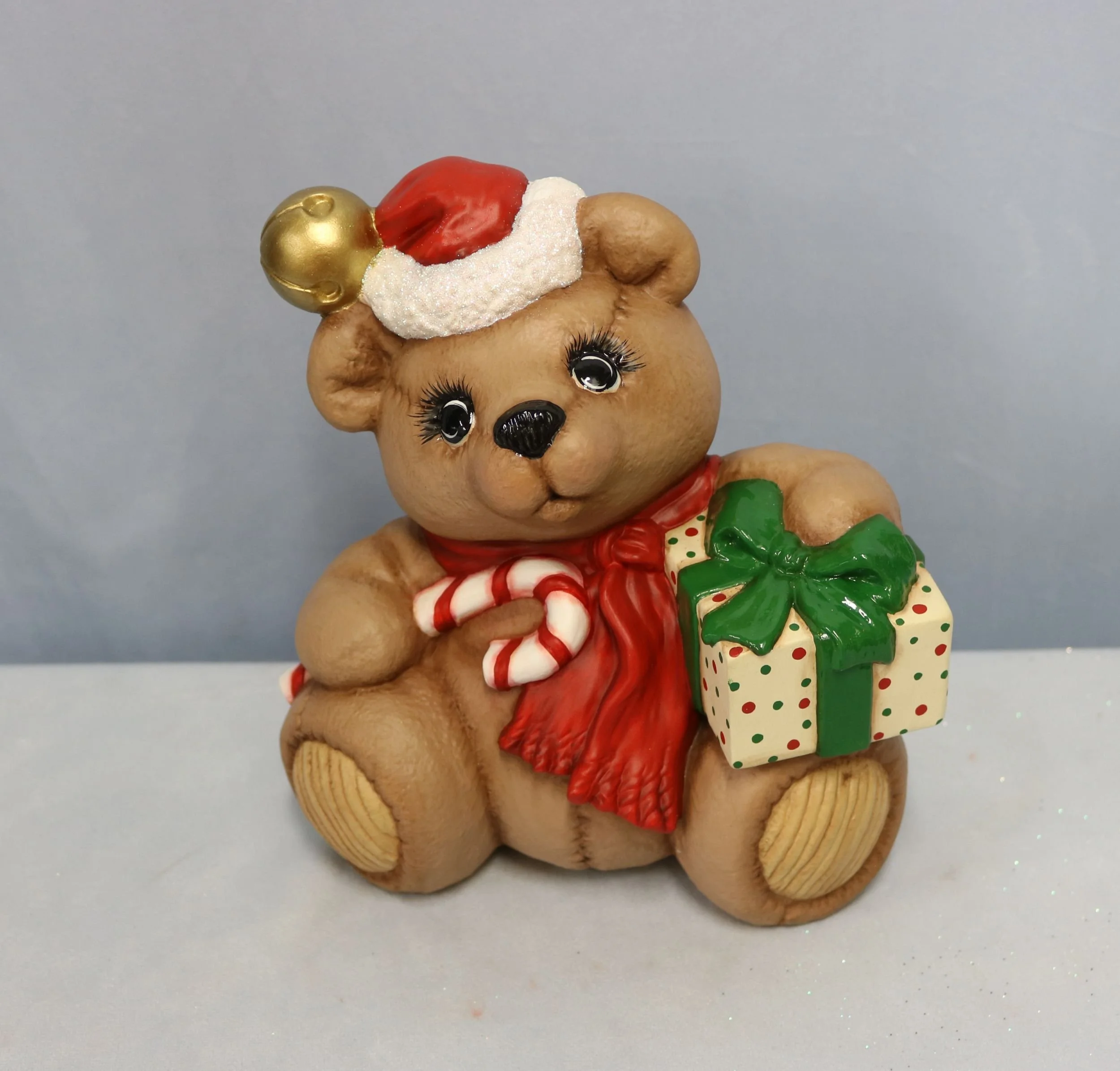 Bear with Gift 4.jpg