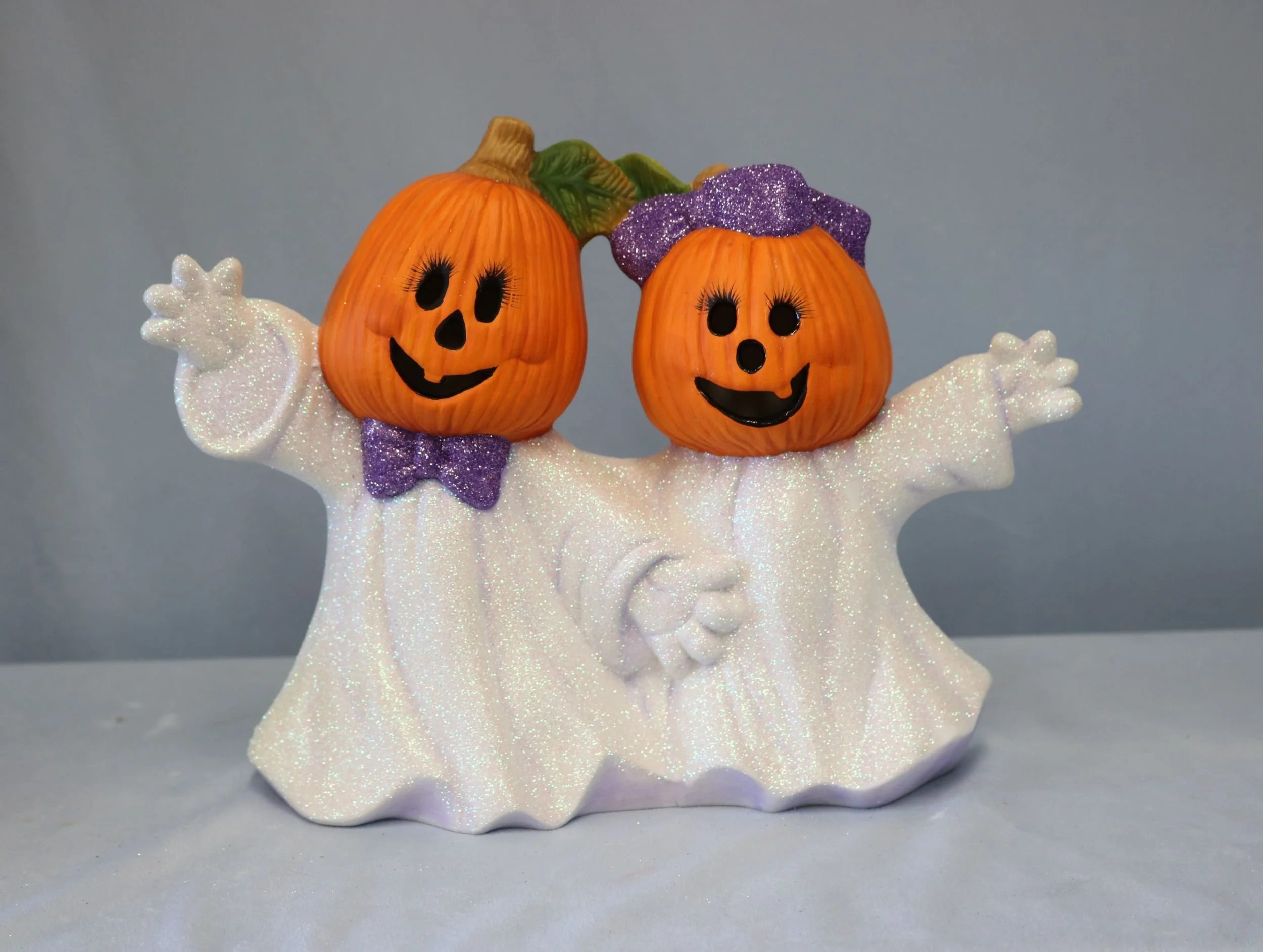 Jack o lantern ghosts 15.jpg