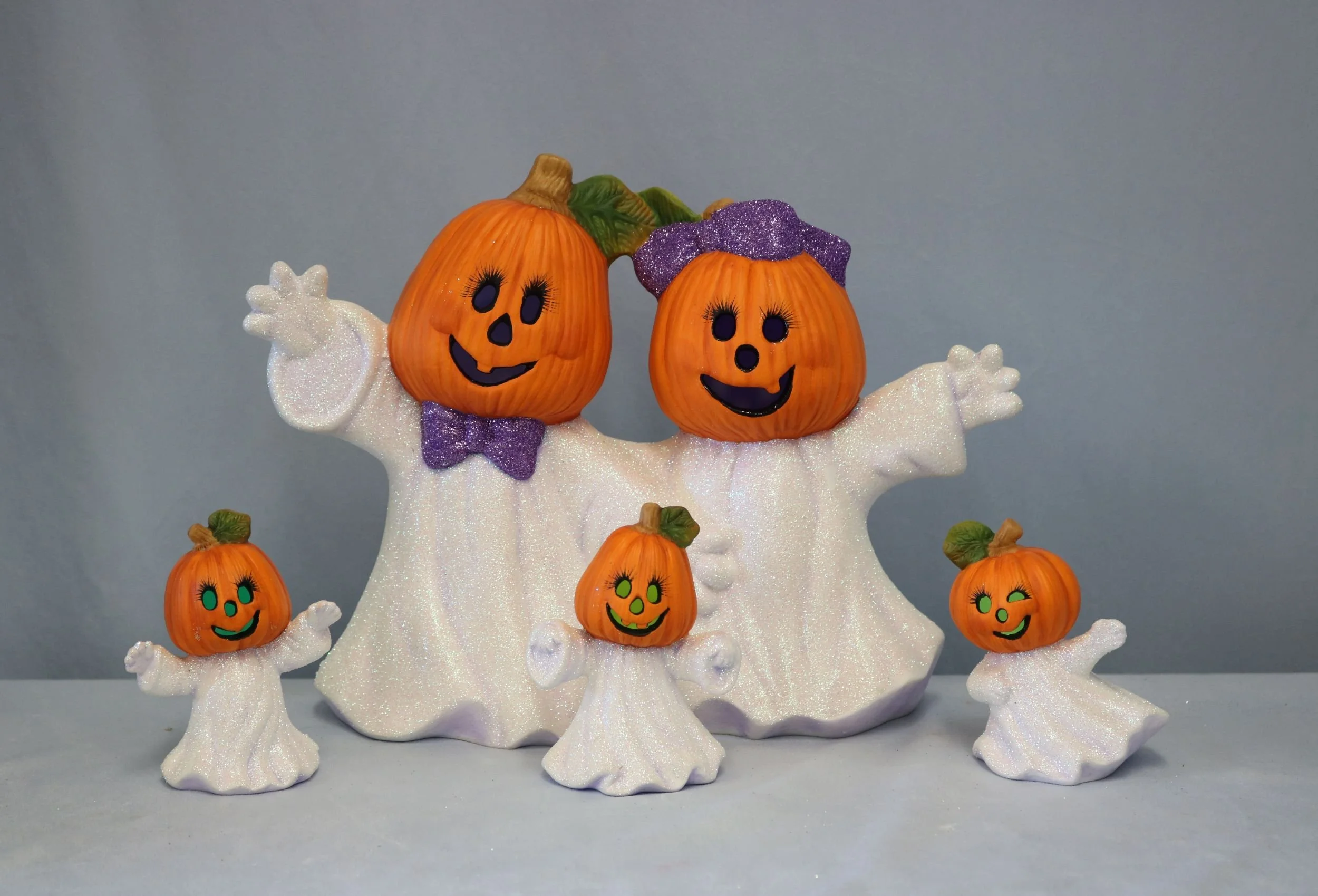 Jack o lantern ghosts 2.jpg