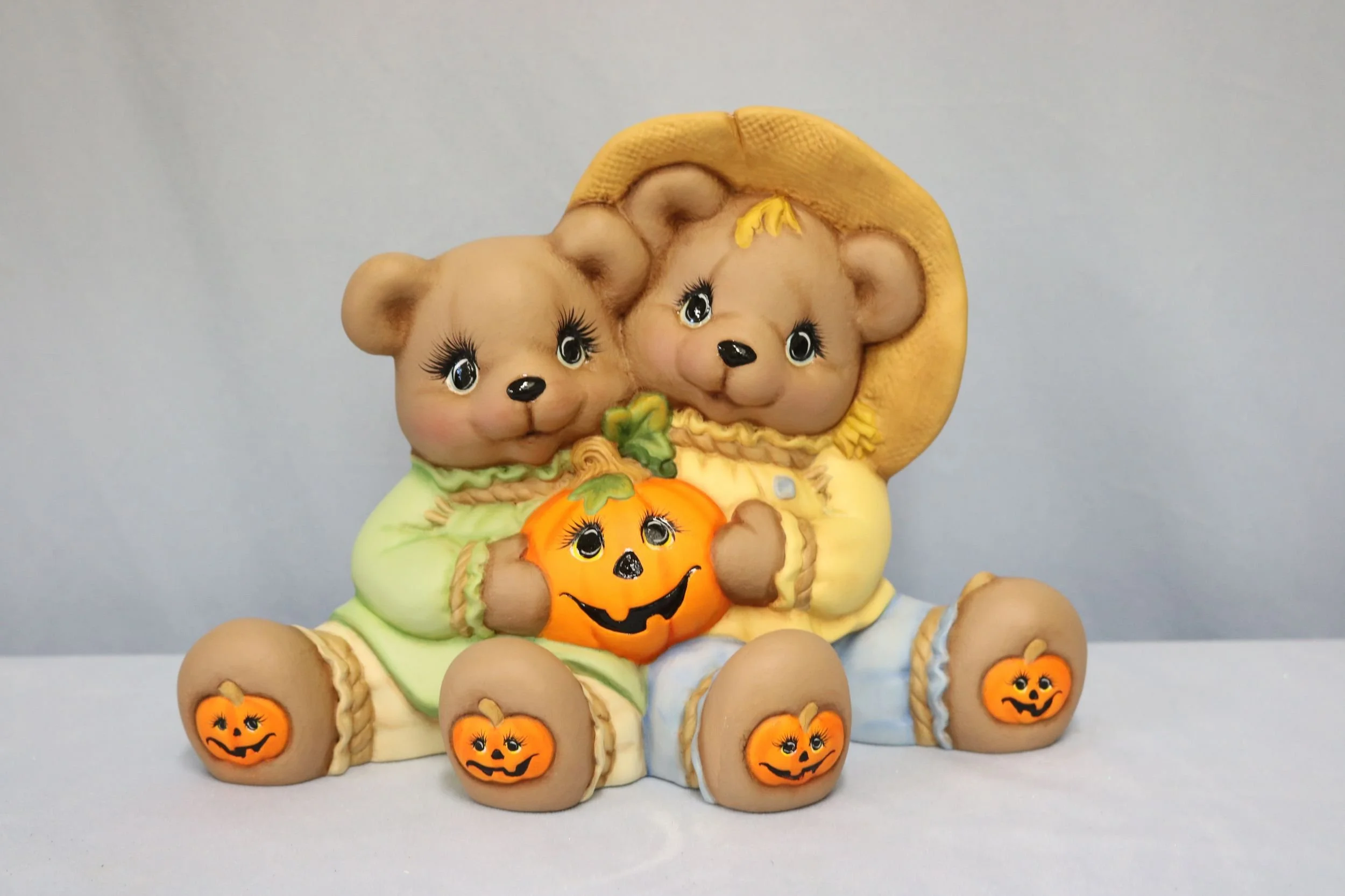 Scarecrow cuddle bears large.jpg