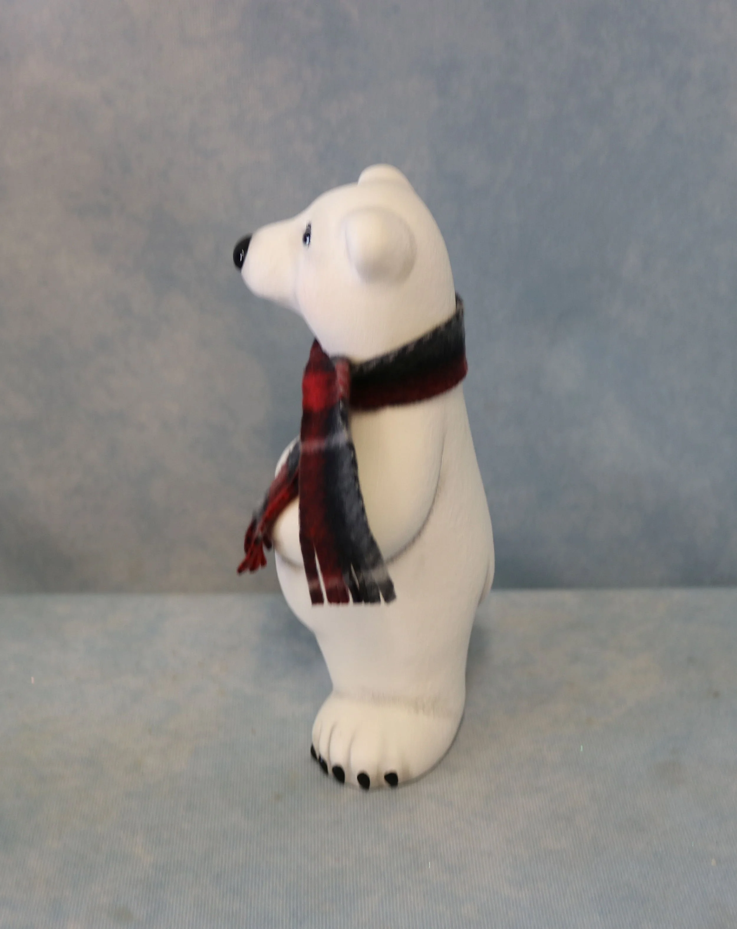 polar bear small standing 4.jpg