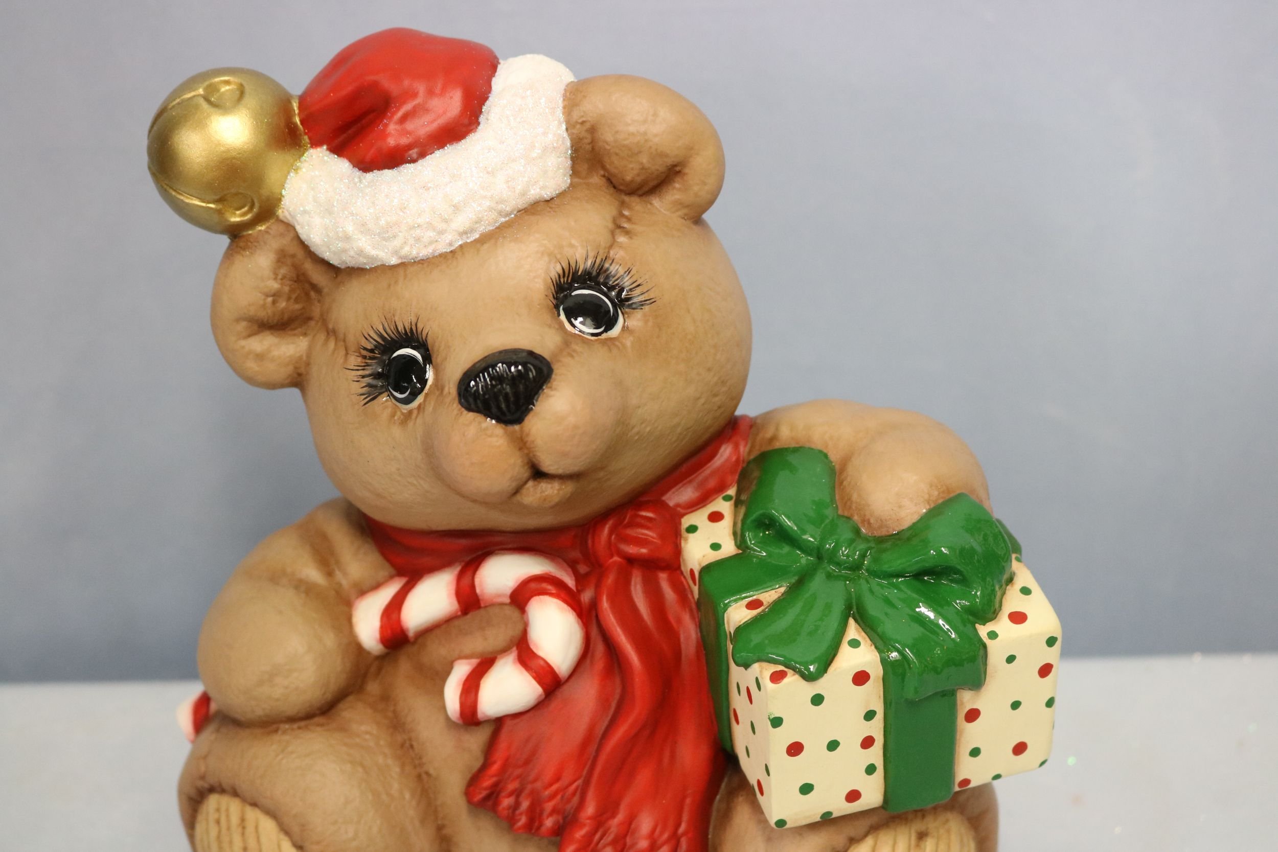 Bear with Gift 6.jpg