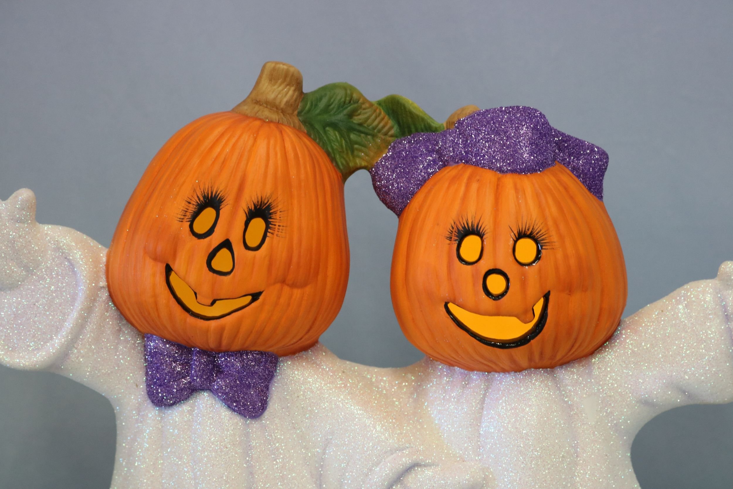 Jack o lantern ghosts 10.jpg