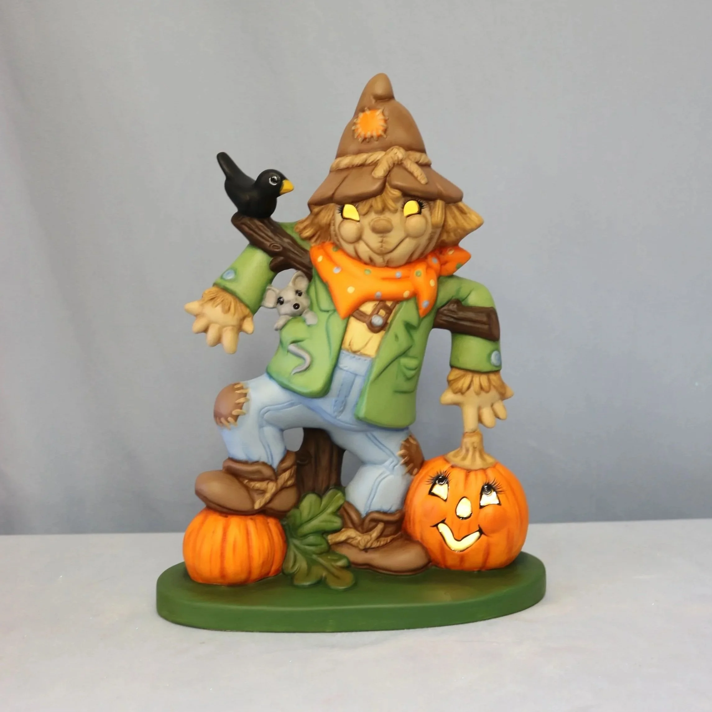 Scarecrow+with+Mouse+%26+Crow+2.jpg