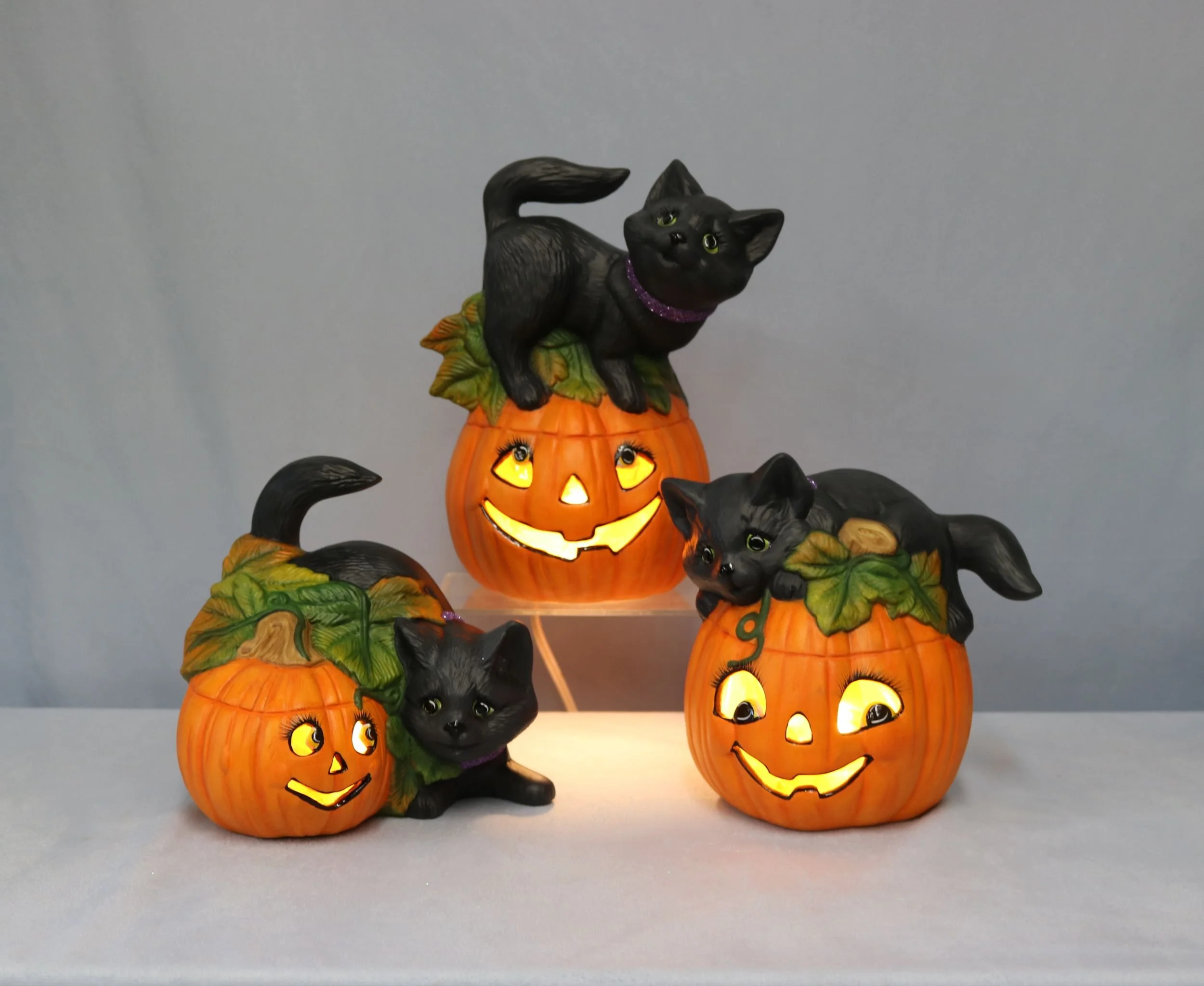 Black Cat on Pumpkin Trio