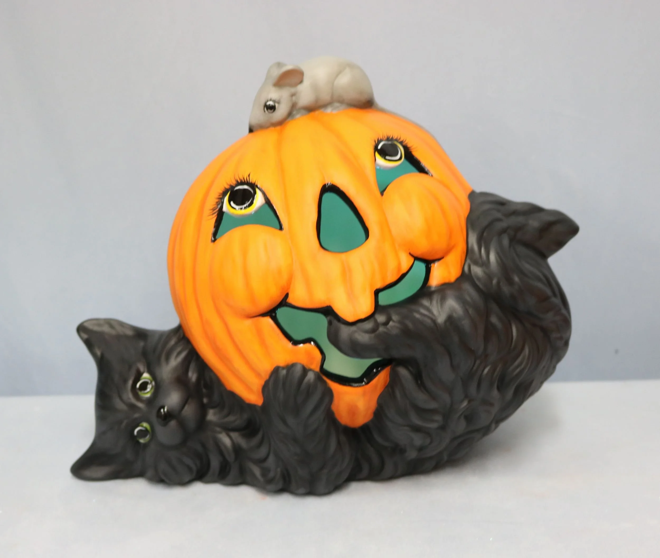 cat with Jack O lantern on back 6.jpg