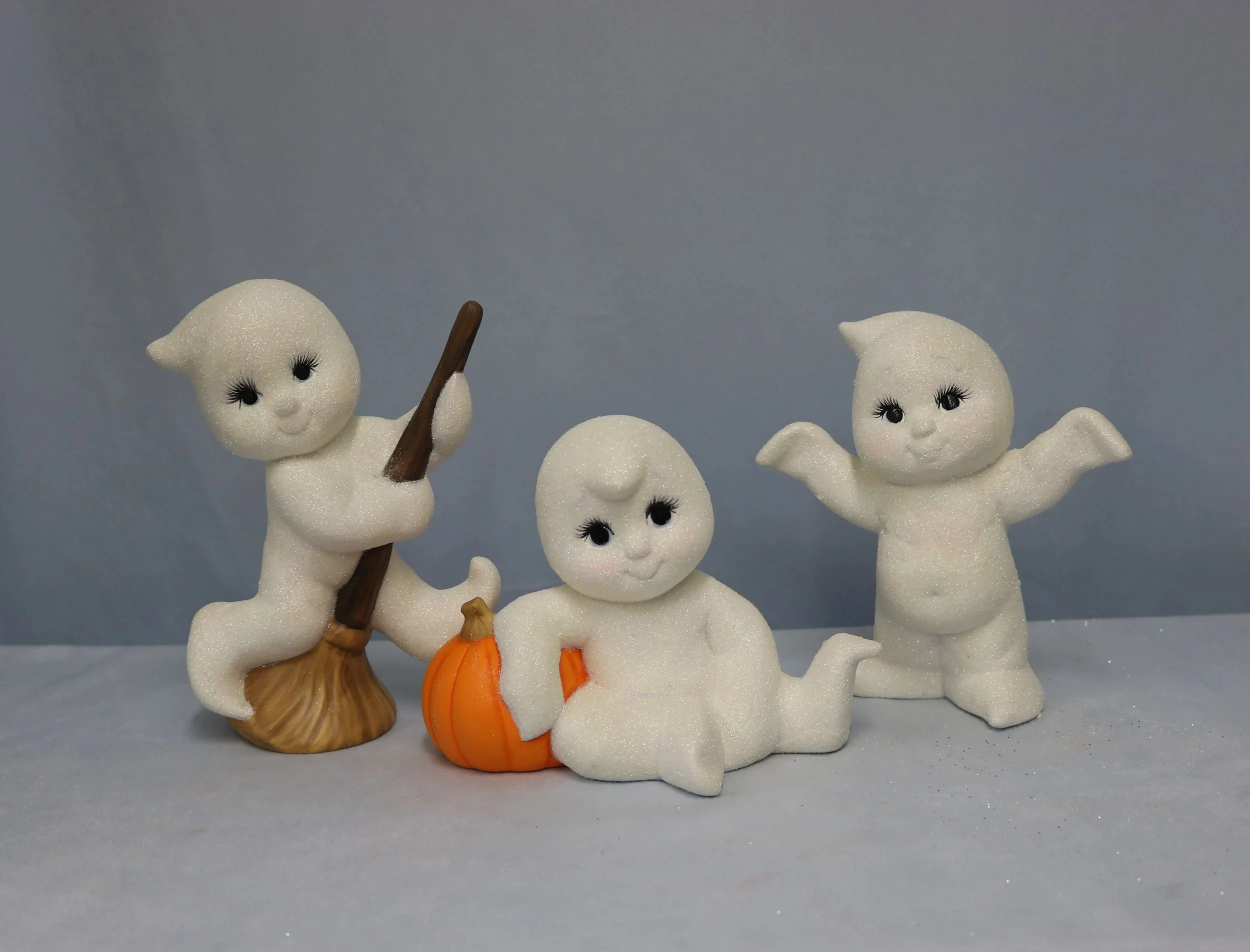 ghosts sparkly 21.jpg