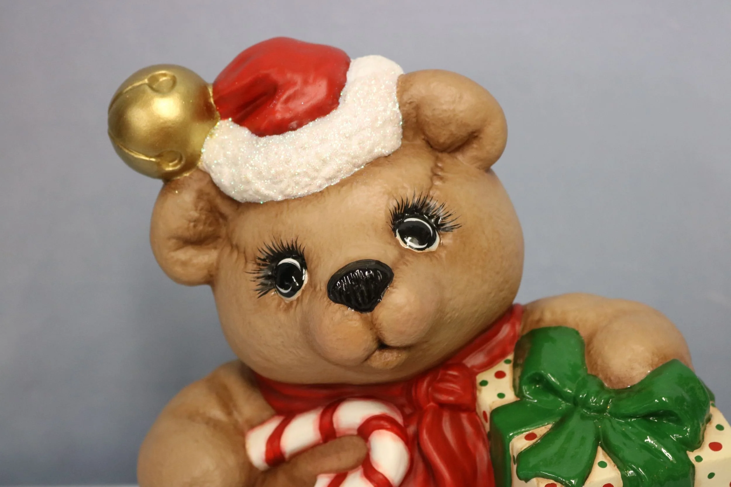 Bear with Gift 5.jpg