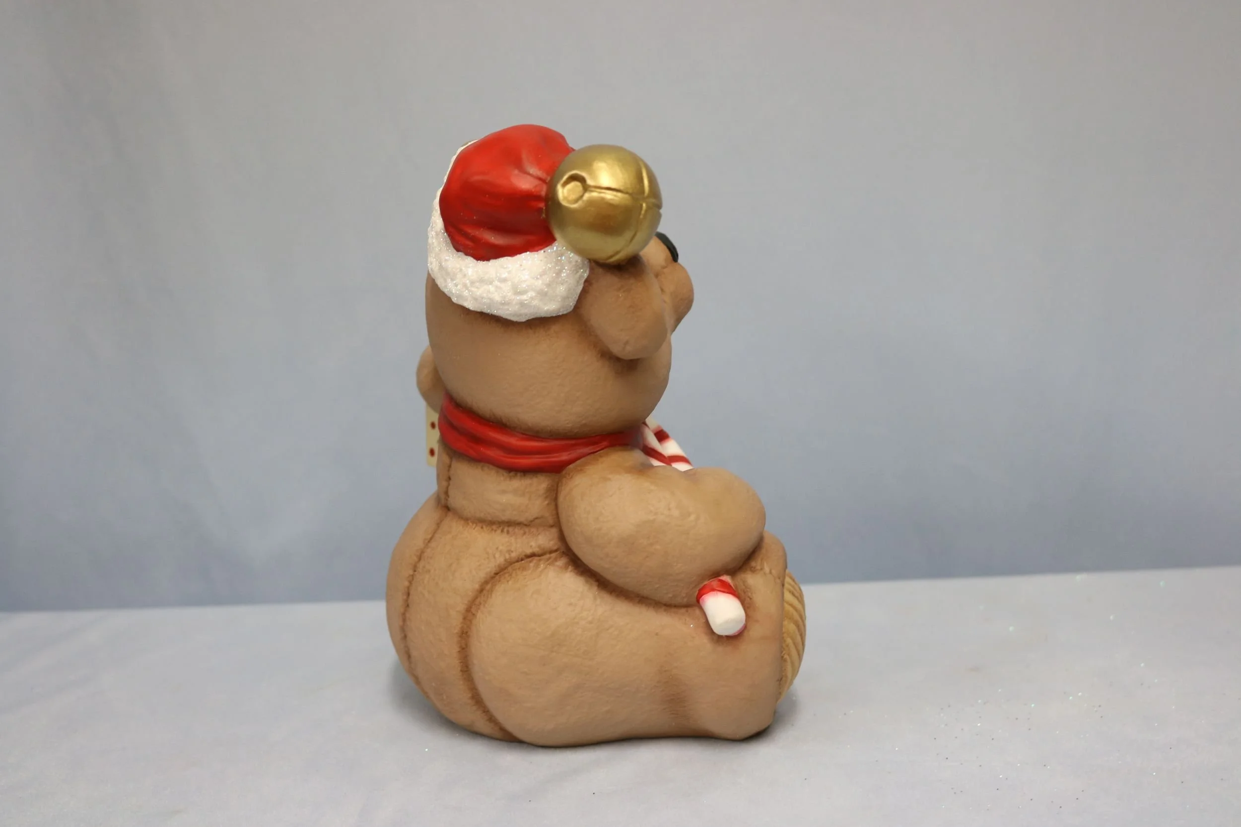 Bear with Gift 12.jpg