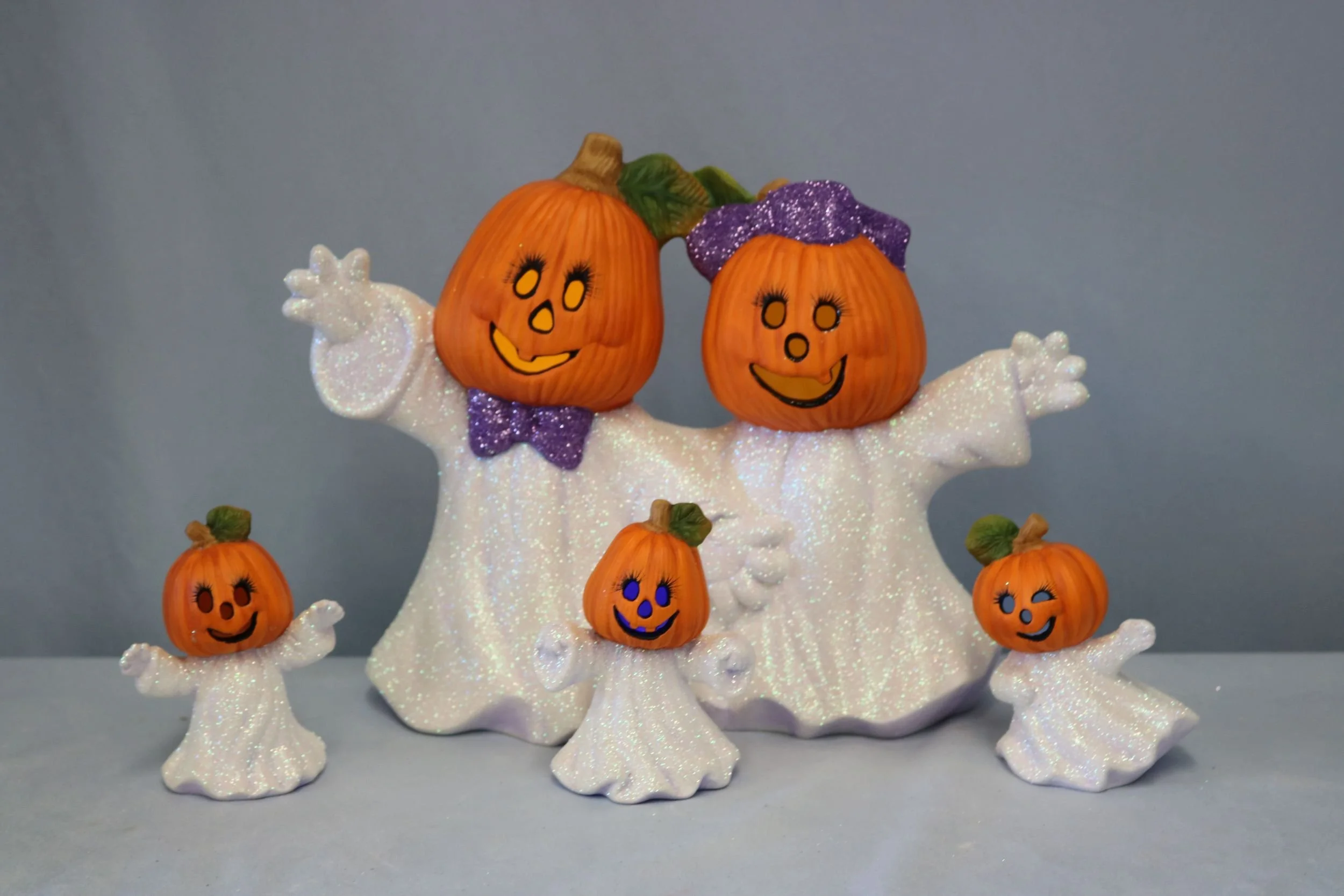 Jack o lantern ghosts 3.jpg