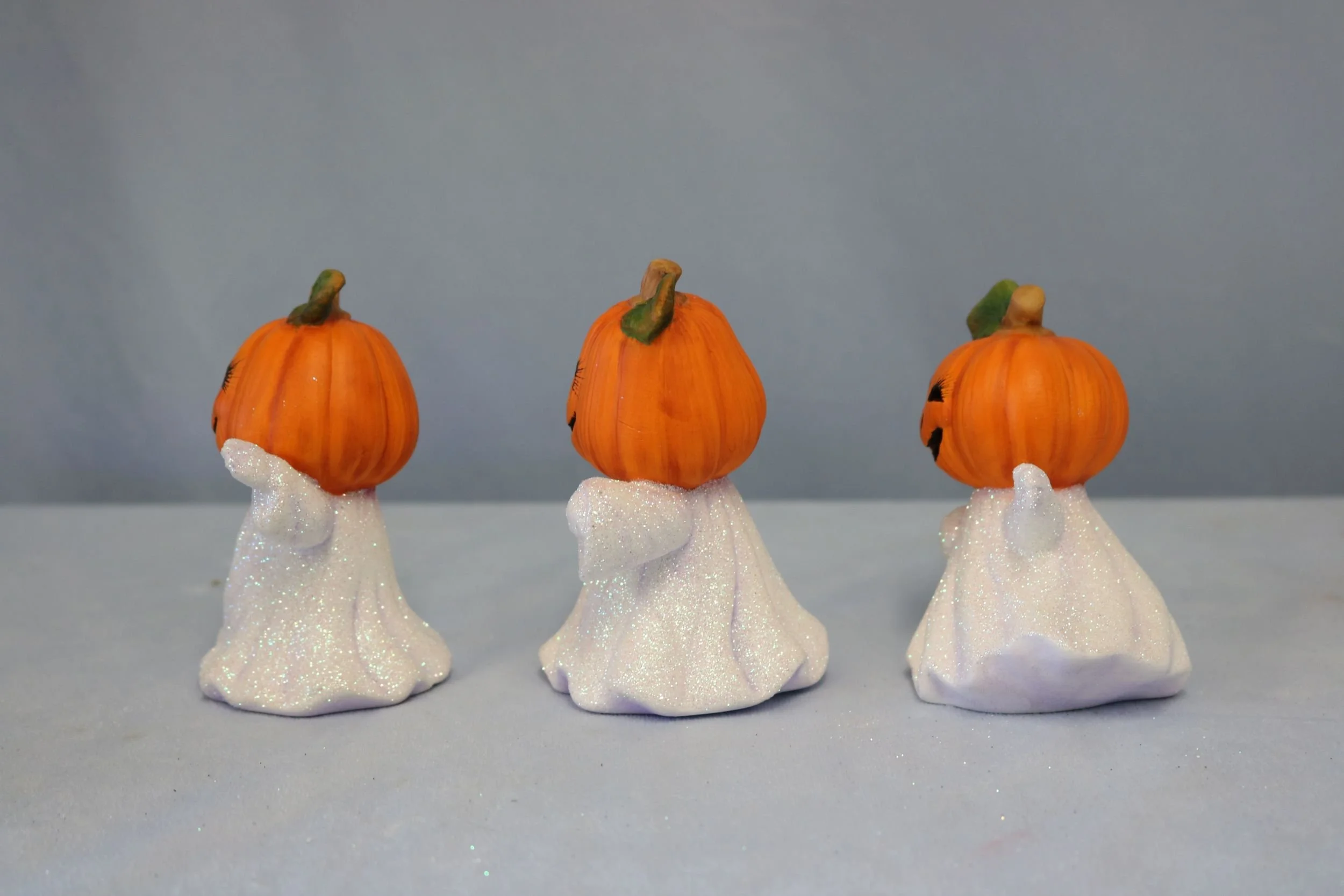 Jack o lantern ghosts 17.jpg