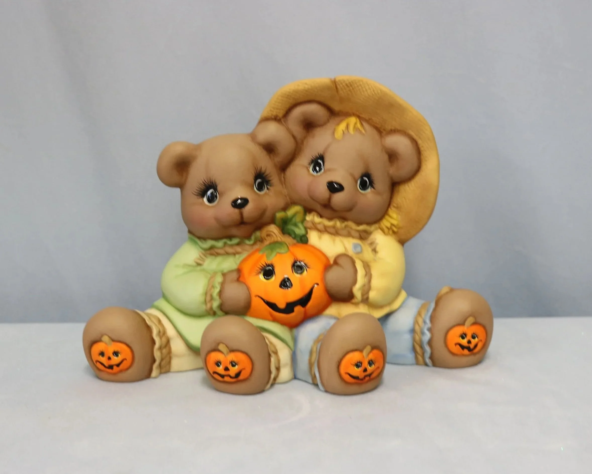 Scarecrow+cuddle+bears+large+2.jpg