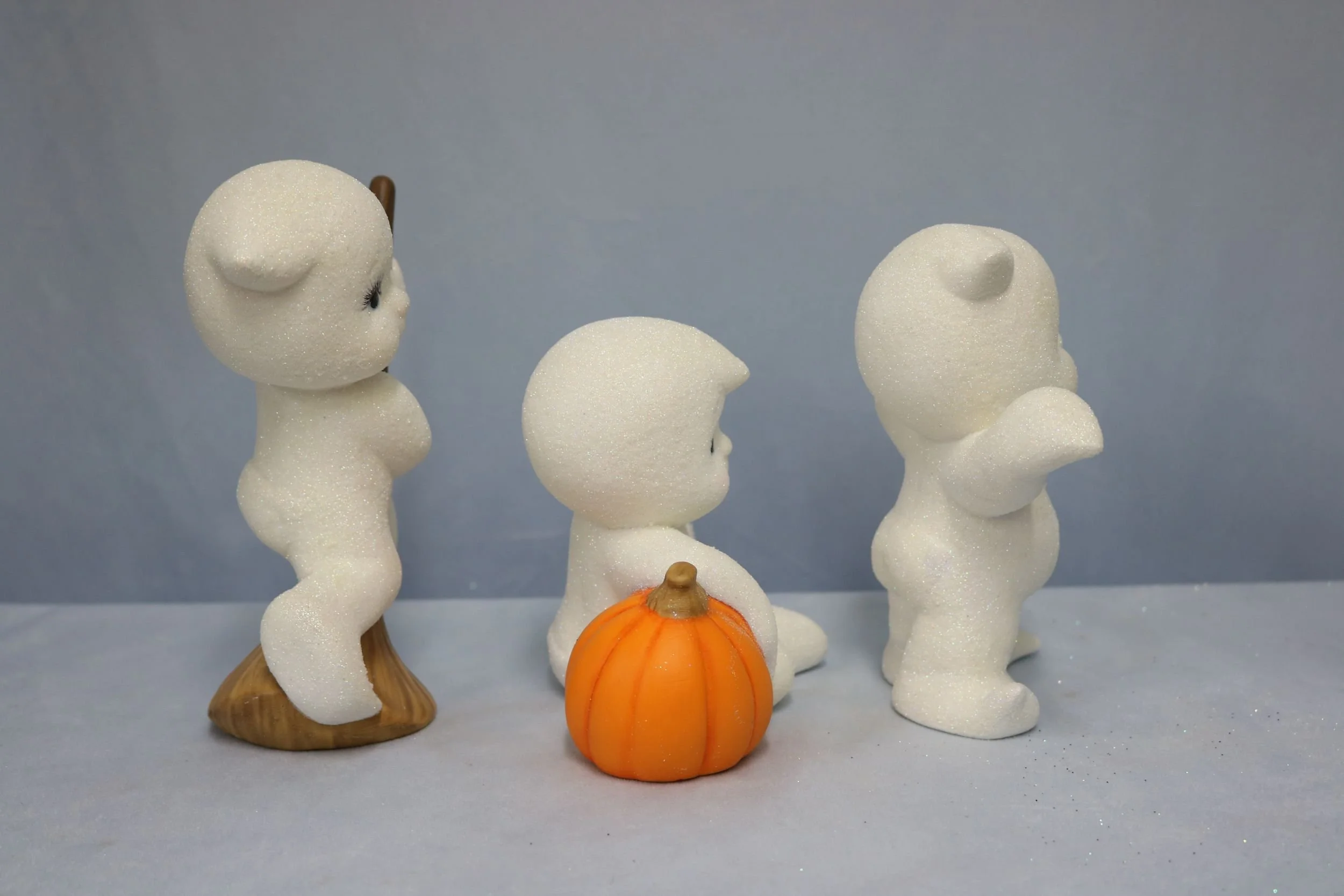 ghosts sparkly 27.jpg