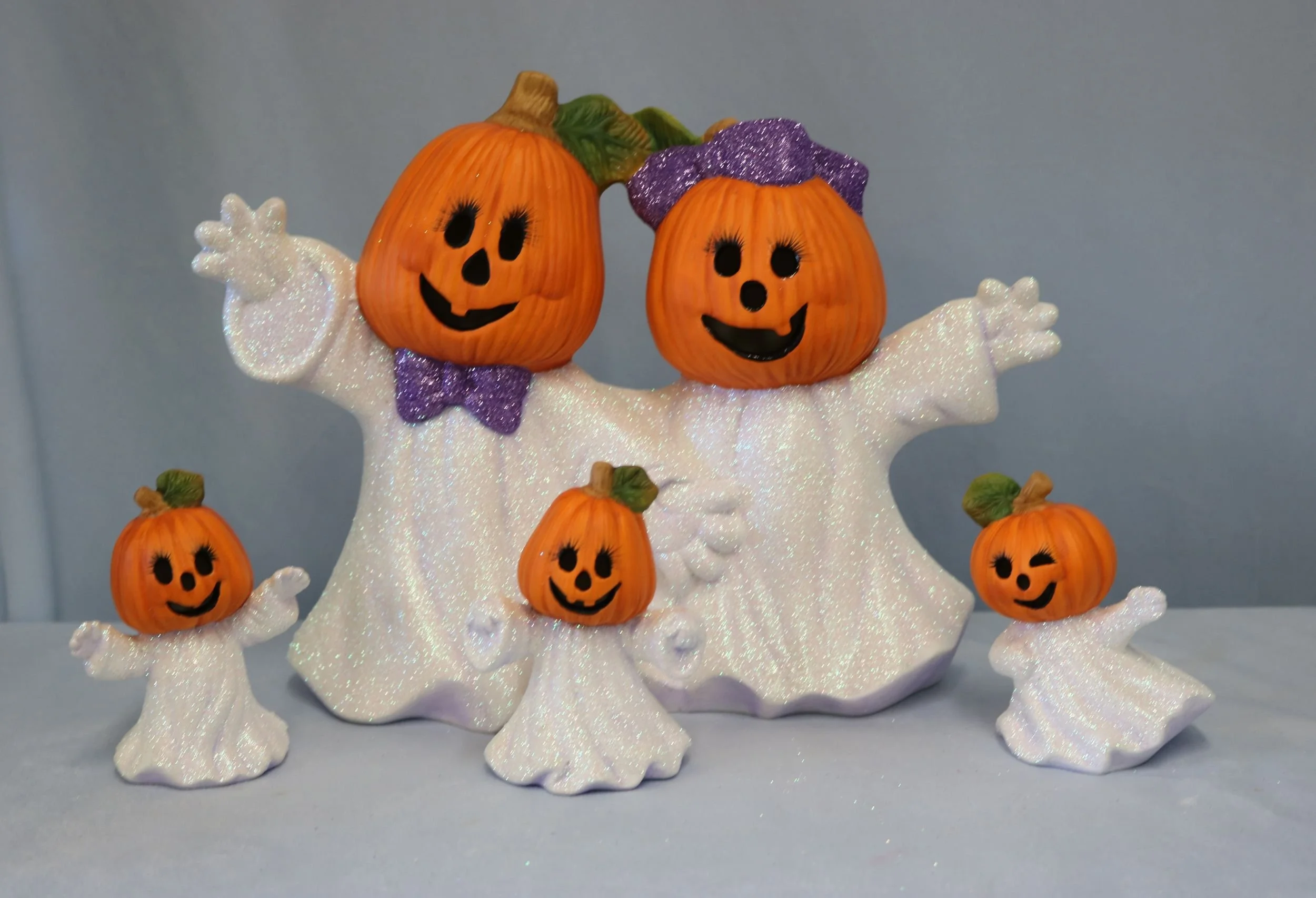 Jack o lantern ghosts 23.jpg