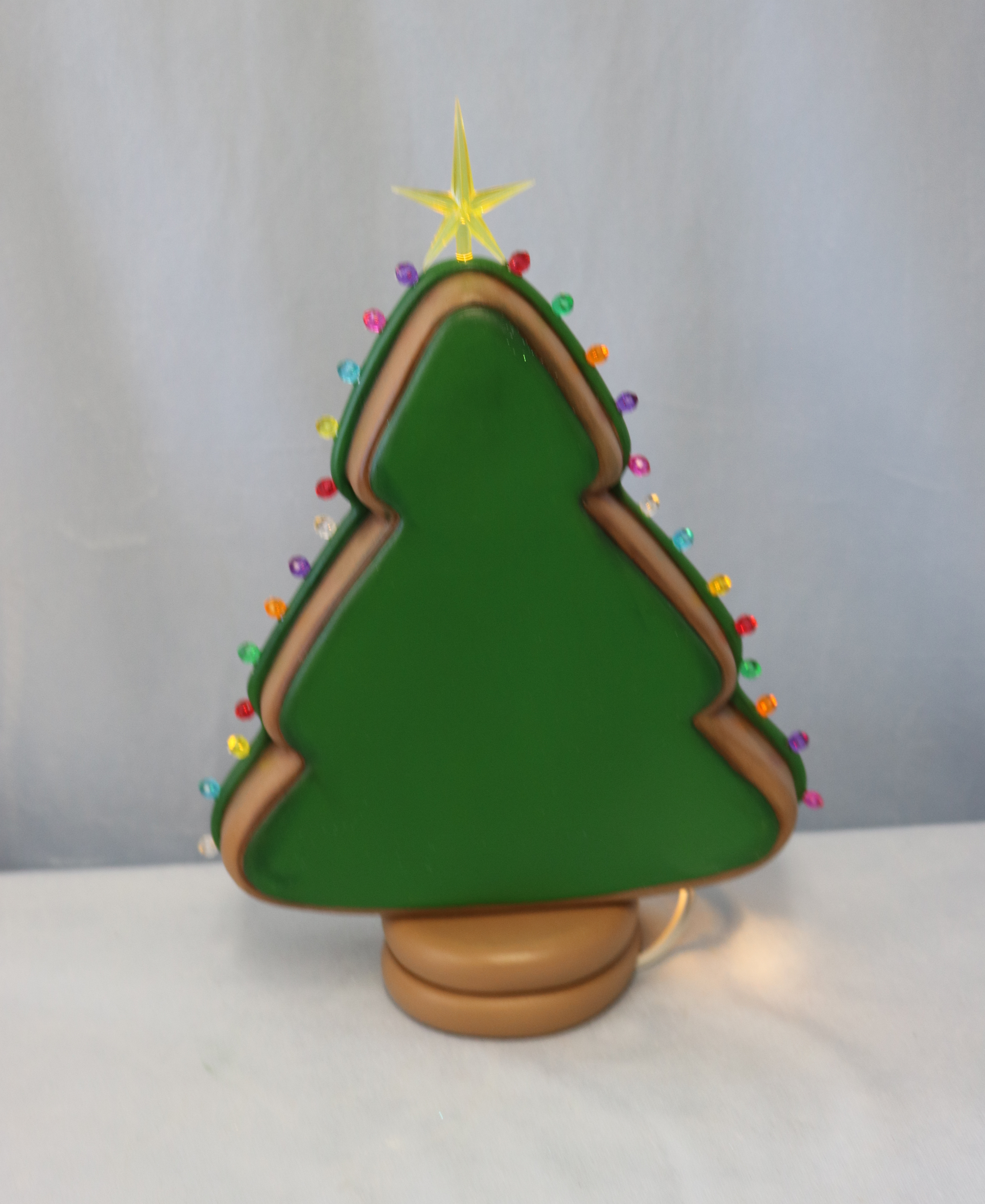 Tree GB with Lights 10.png