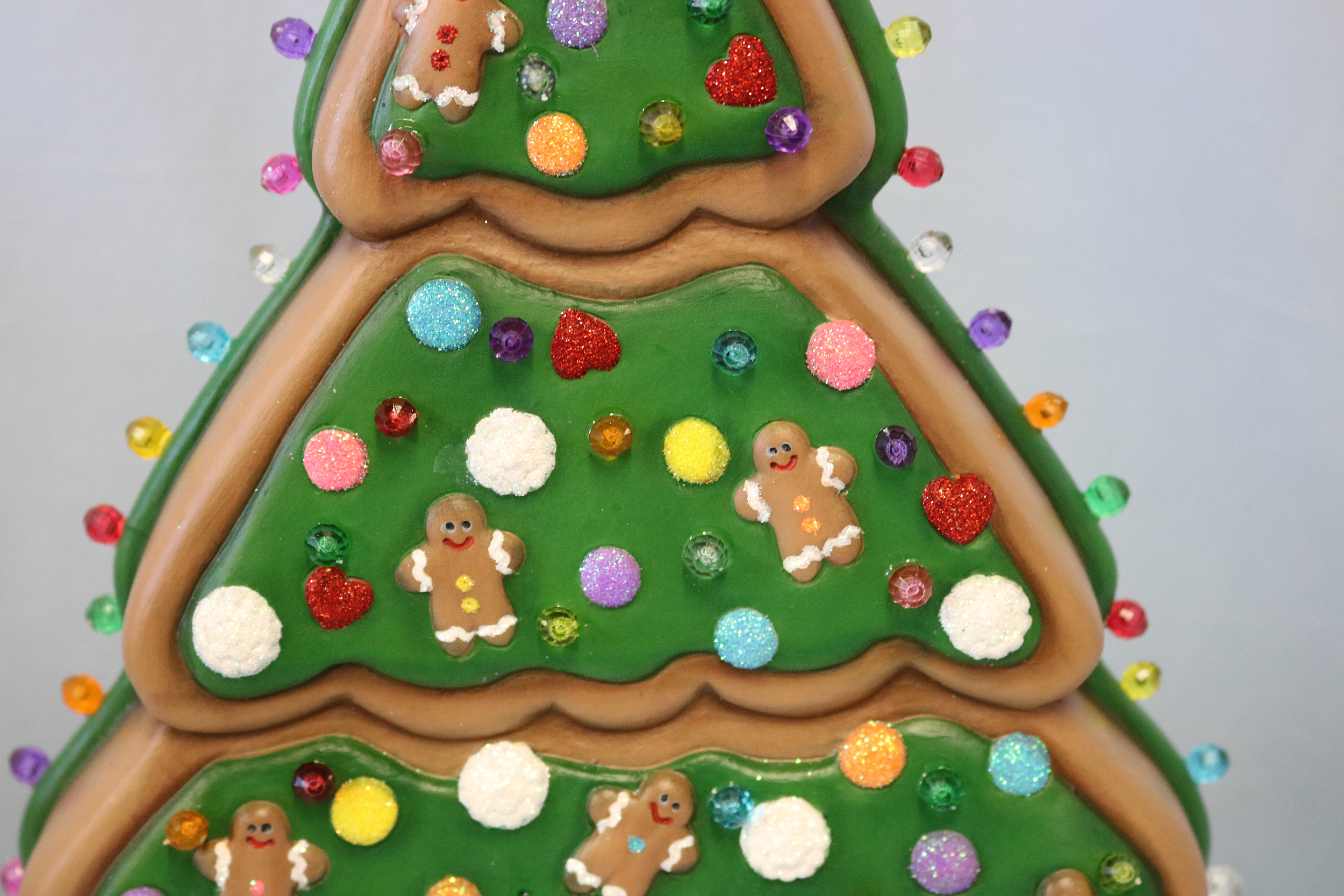 Tree GB with Lights 8.png