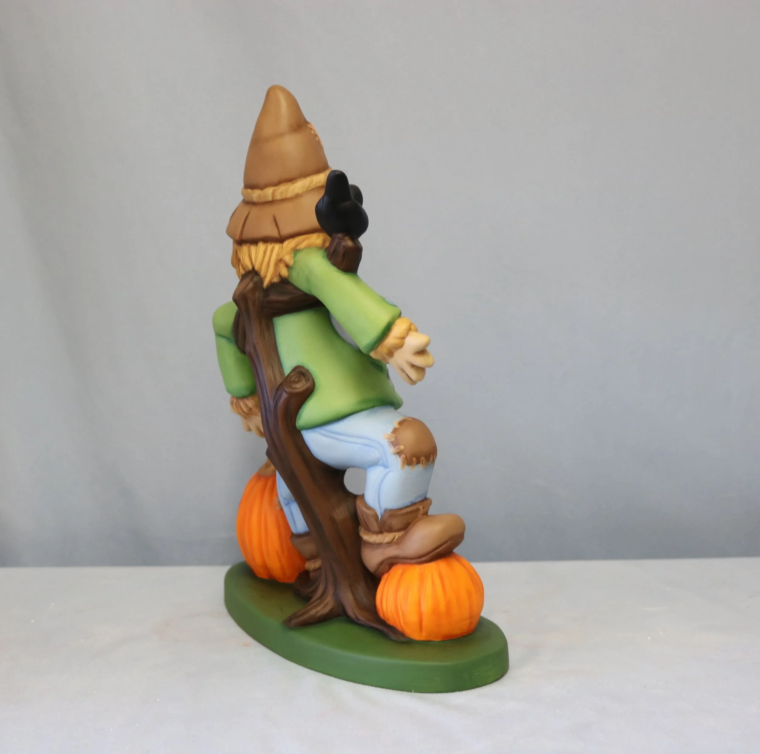 Scarecrow with Mouse & Crow 10.jpg