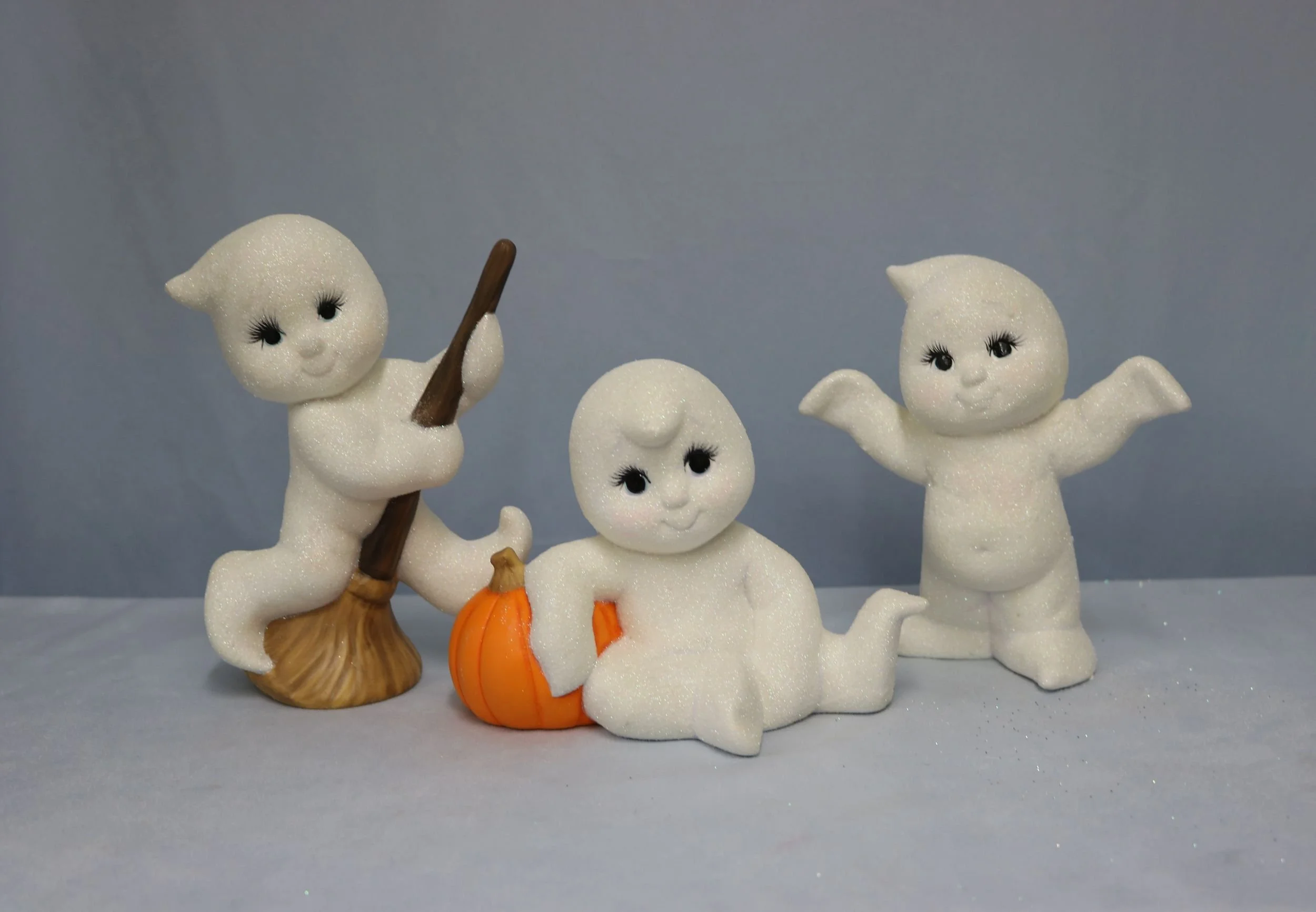 ghosts sparkly 20.jpg