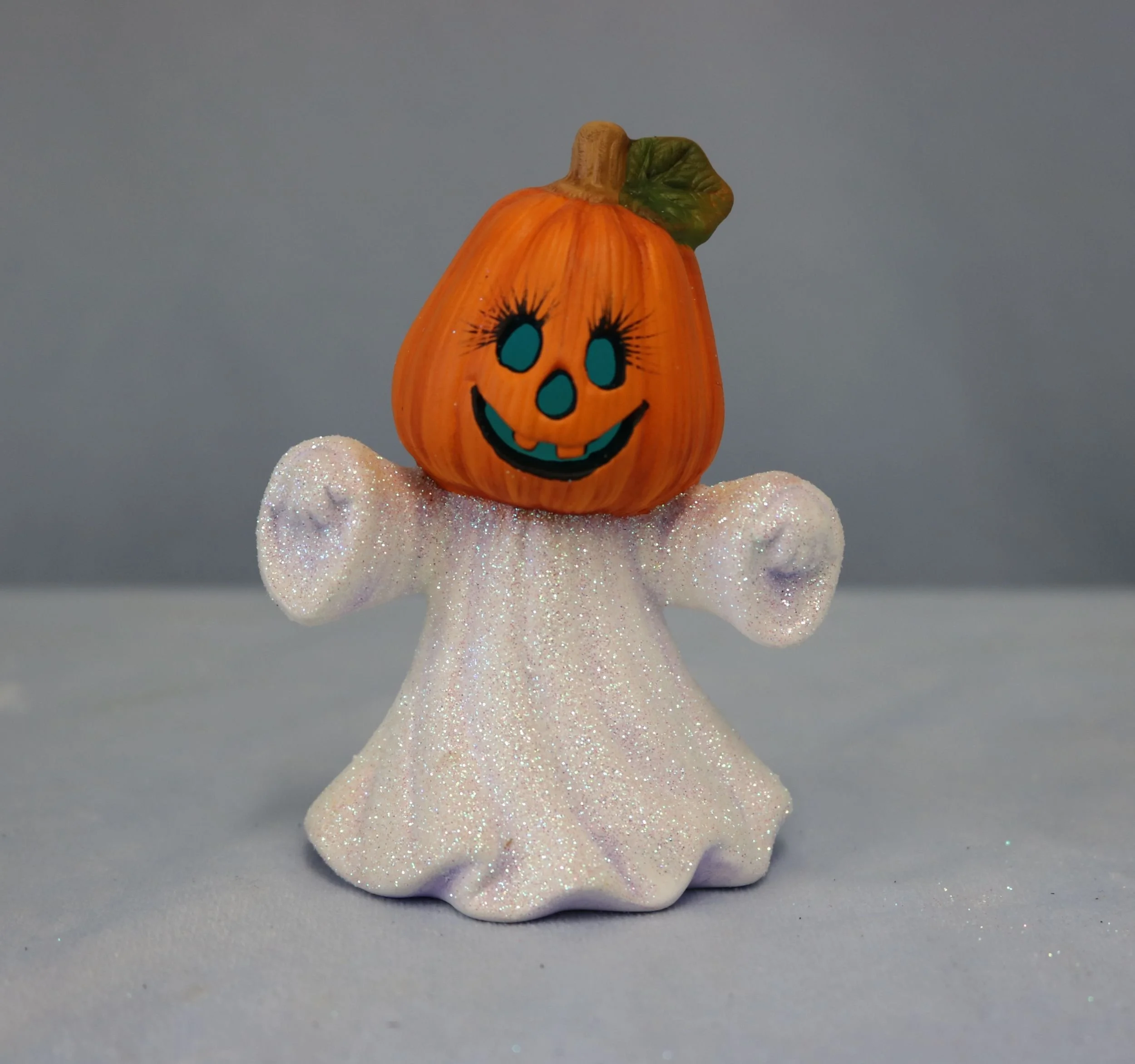 Jack o lantern ghosts 20.jpg