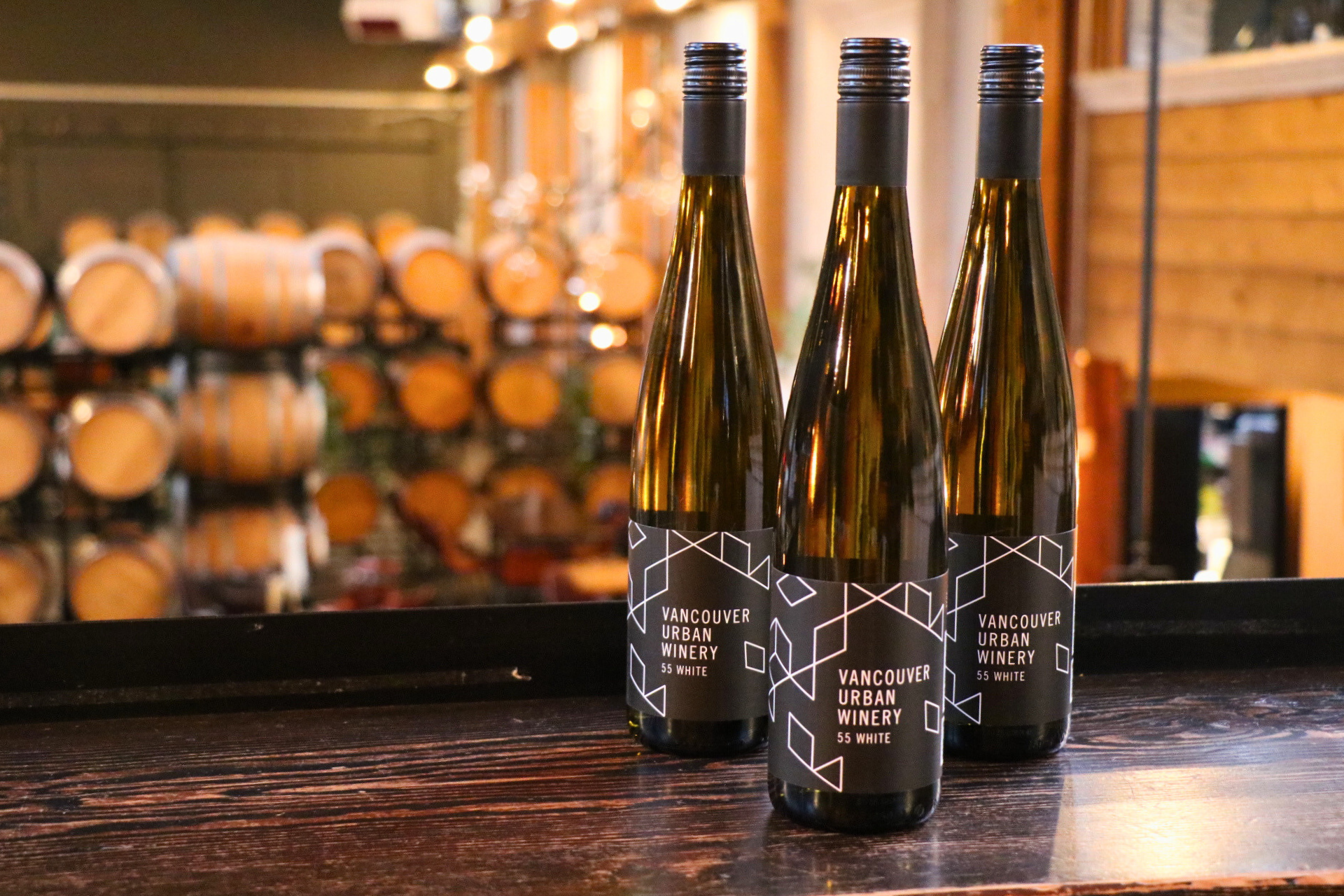 vacouver-urban-winery-white-wine-26 (2).png