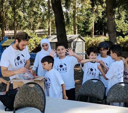 One Camp. 20 kids. 10 volunteer facilitators. This is where we started back in 2016. And 5 years later, BC Newcomer Camp proudly runs 3 programs for newcomer refugee children and youth that develops creative and language skills, while learning new ga