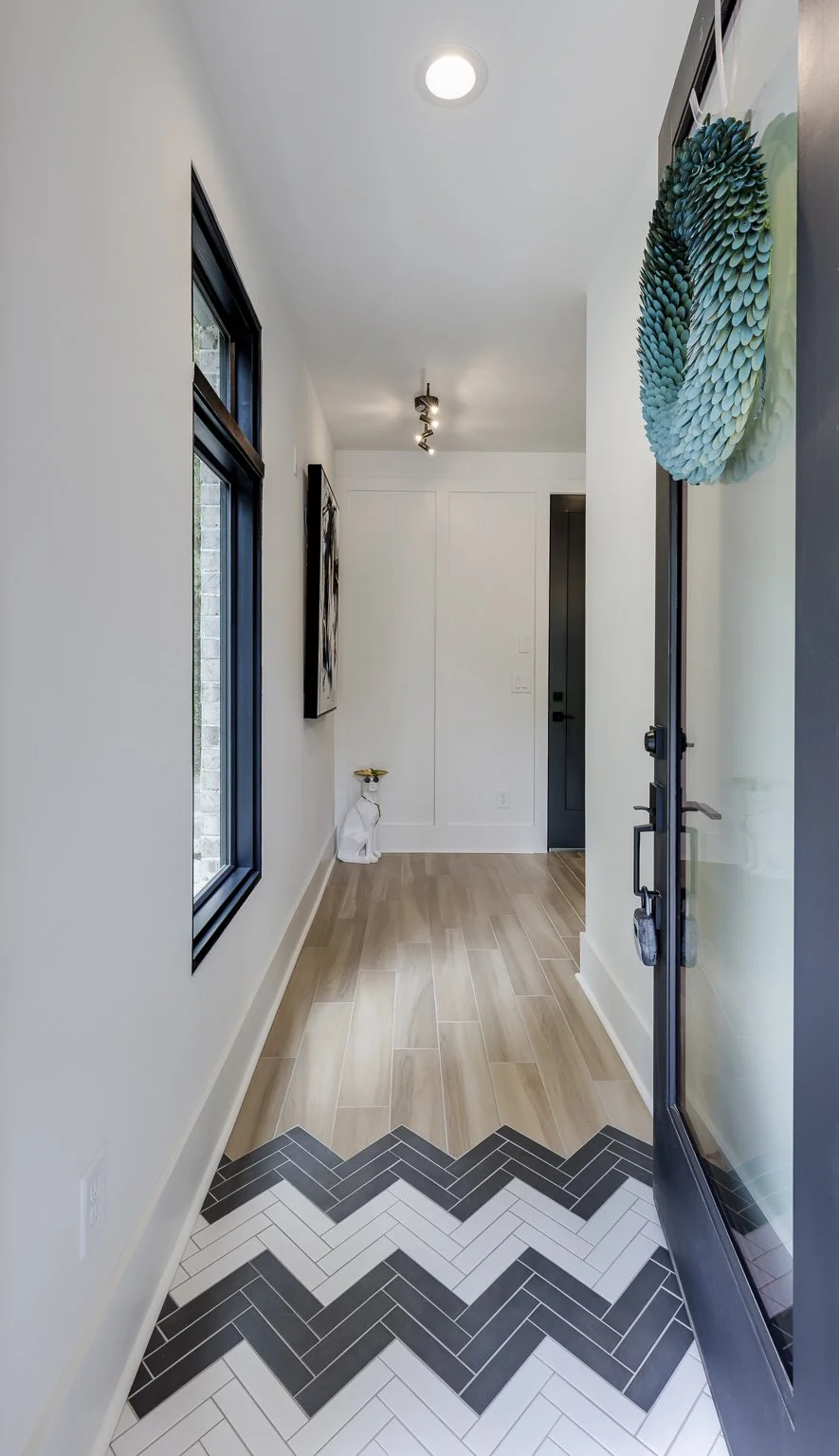 1946 8th St_MLS_3.jpg