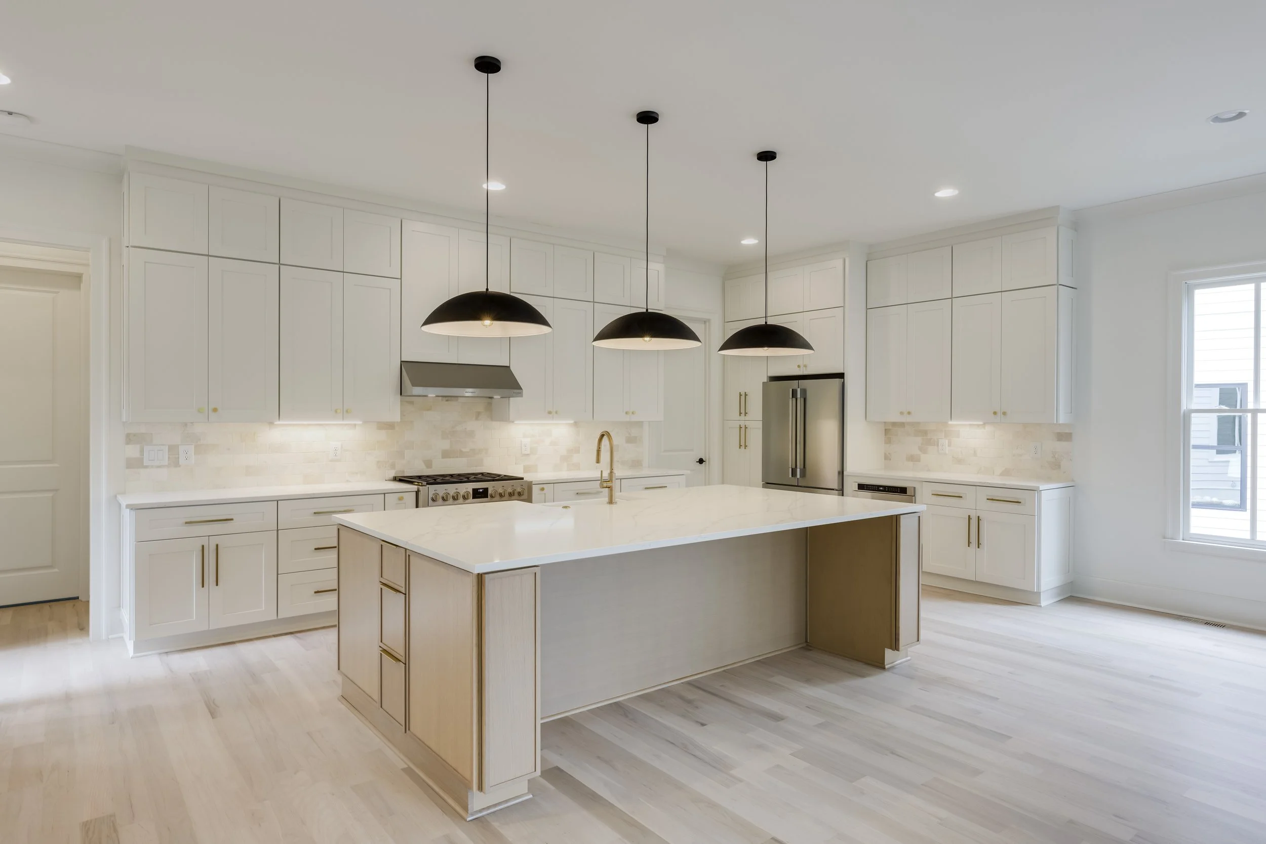 2753 S Bamby Ln_hi-res_20.jpg