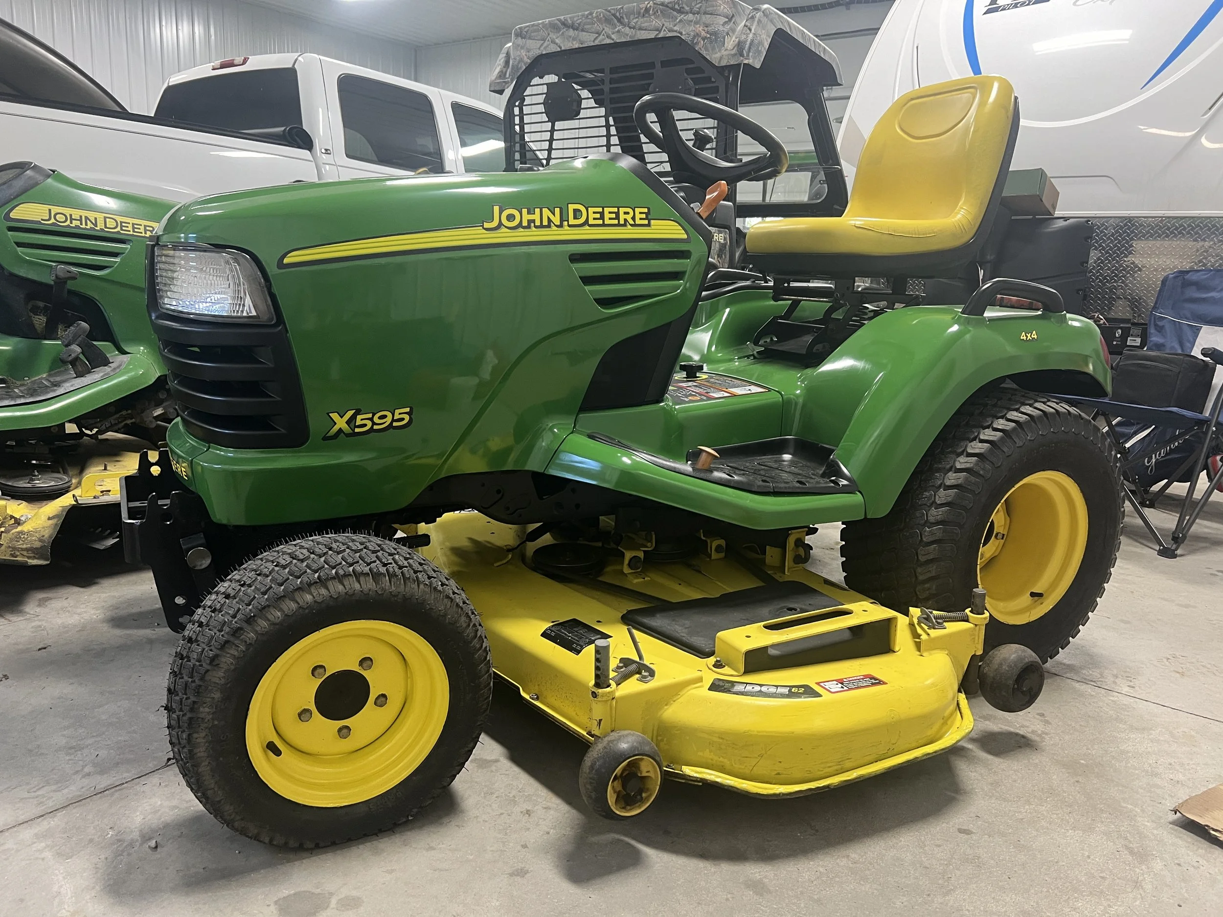 X700 Series — CB Lawn Equipment