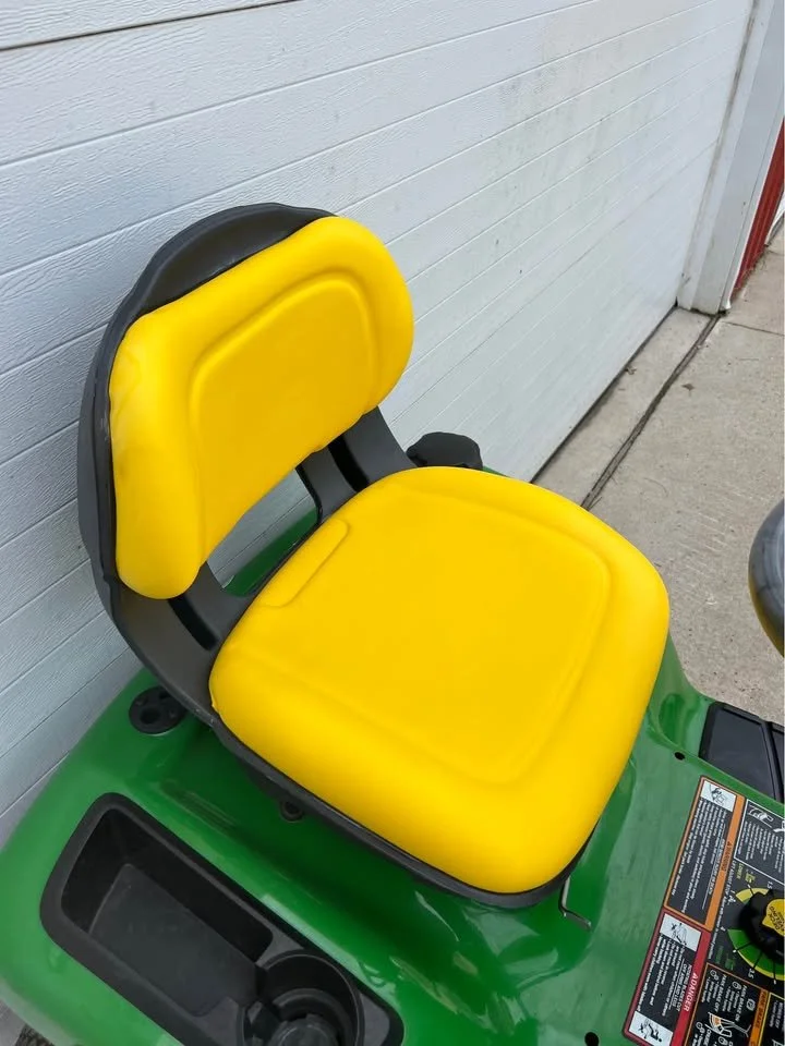 seat 246 H.jpg