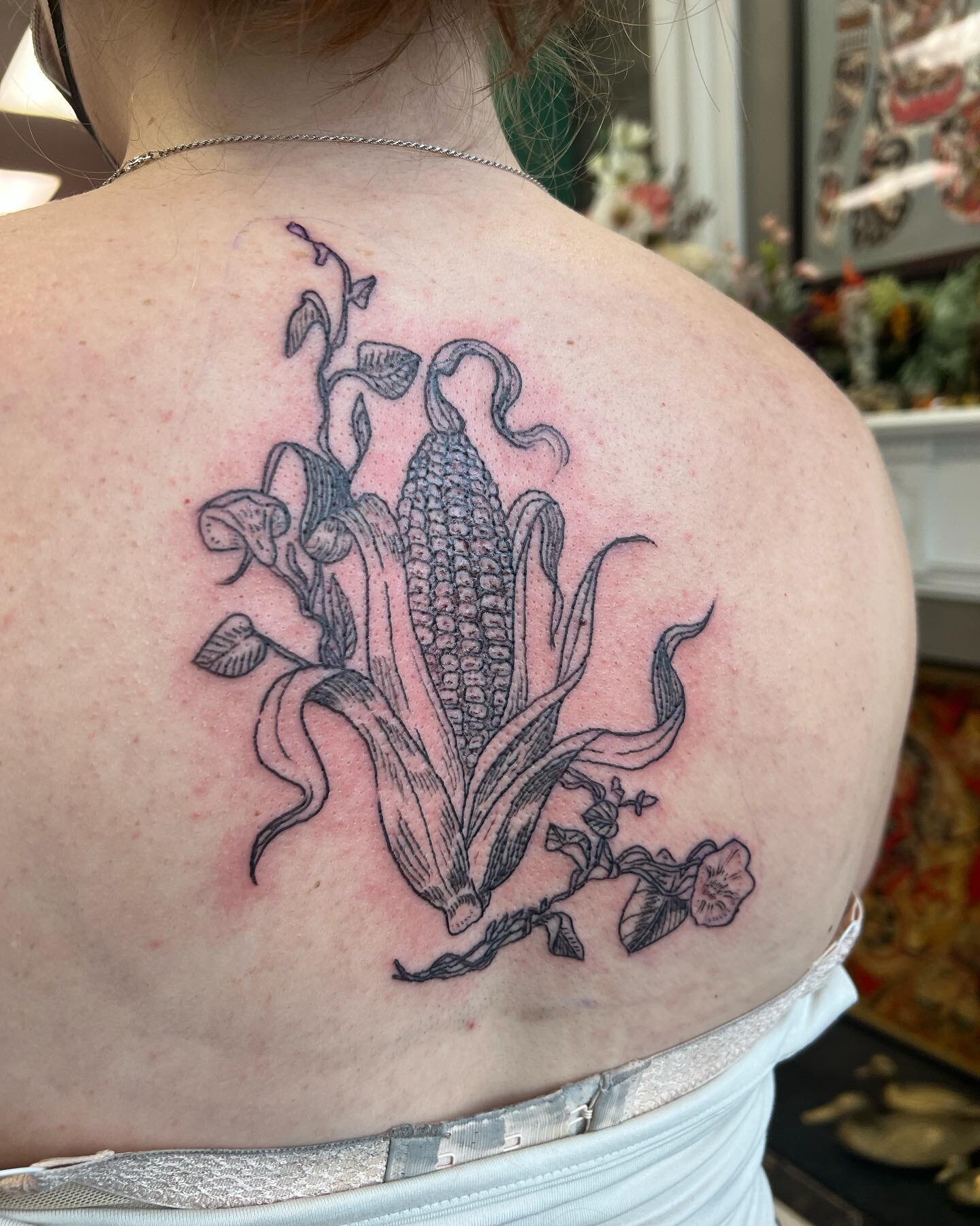 Aw shucks! Things got a little corny in the studio yesterday!

Bark for @themutemaker in the comments 

In Love Tattoo 1130 Burke St. Winston-Salem #nctattooer #nctattooers #vegan #vegantattooer #vegantattooers #nctattoo #dtwsnc #wsnclocal #wsncsmall