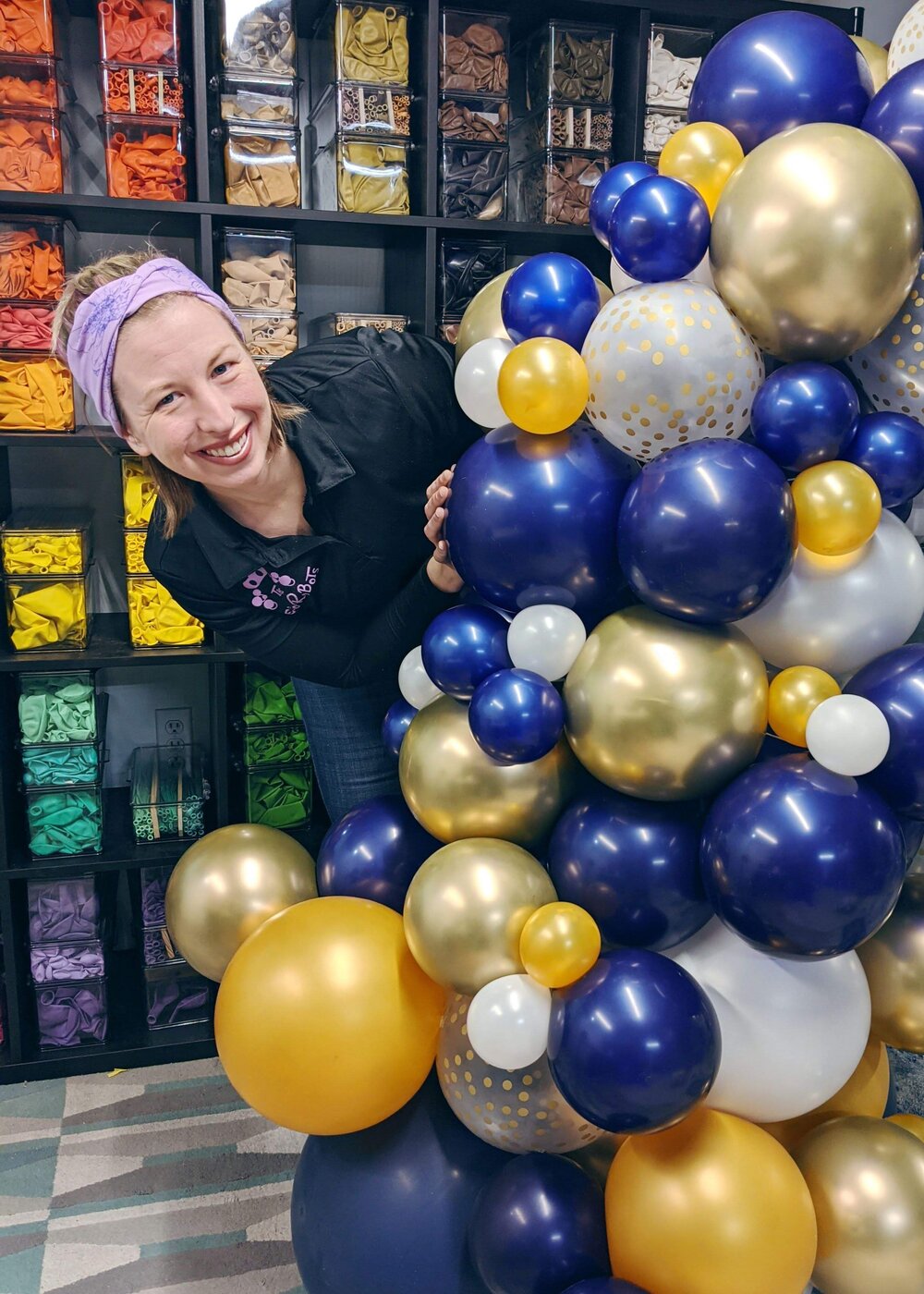 Amazing DIY Balloon Garland.jpg