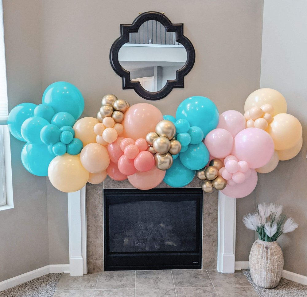 fireplace balloon decor west bloomfield.jpg