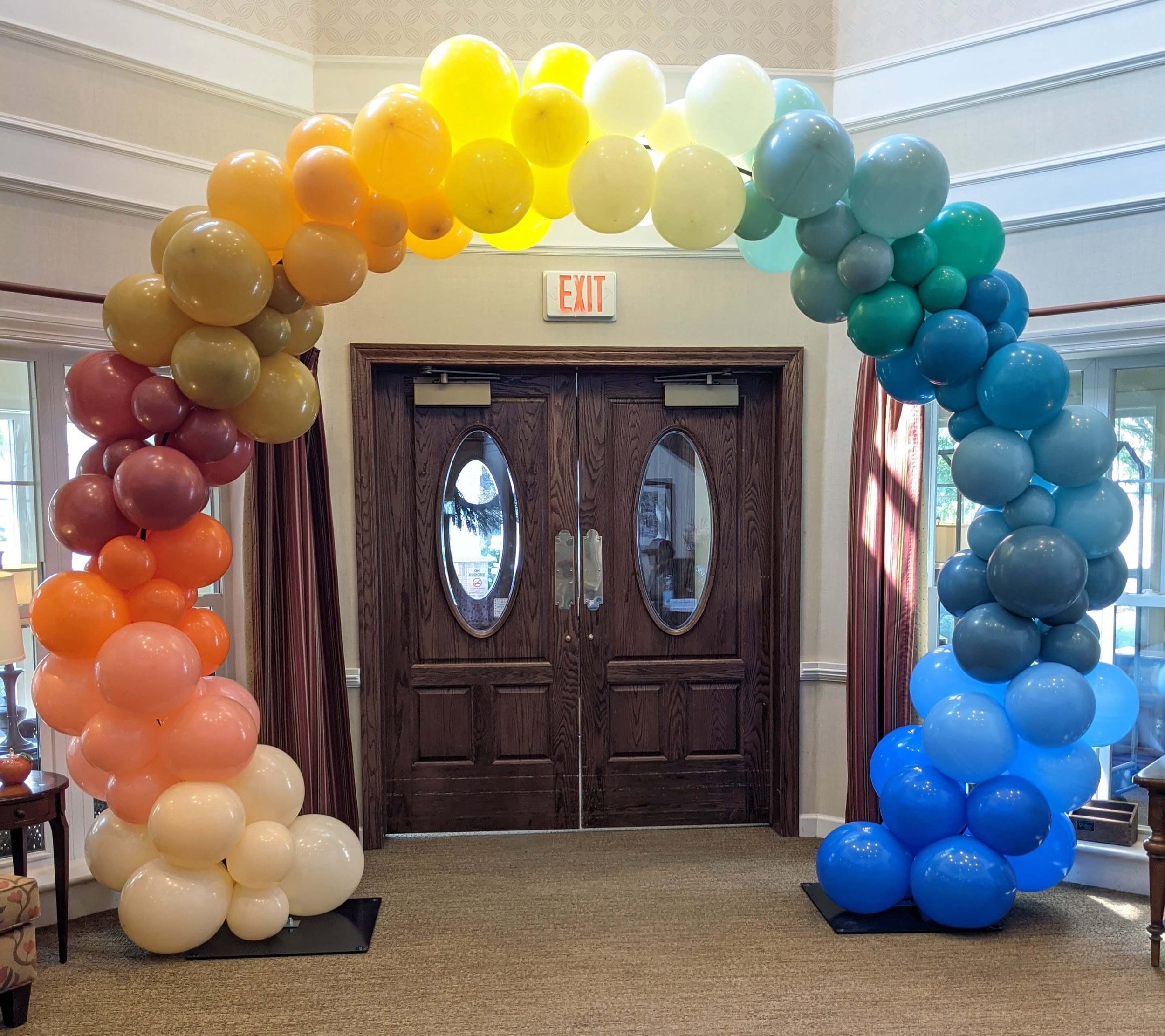 Progress_Pride_Traditional_Rainbow_Arch.jpg