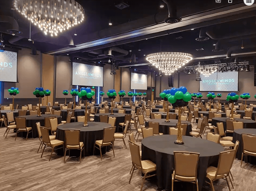 centerpiece-ideas-diy-cheap-easy-affordable-not-flowers (7).PNG