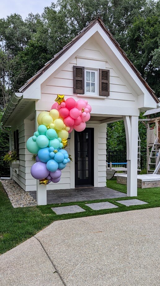 Rainbow_Arch_Installation_Pride_Festival.jpg