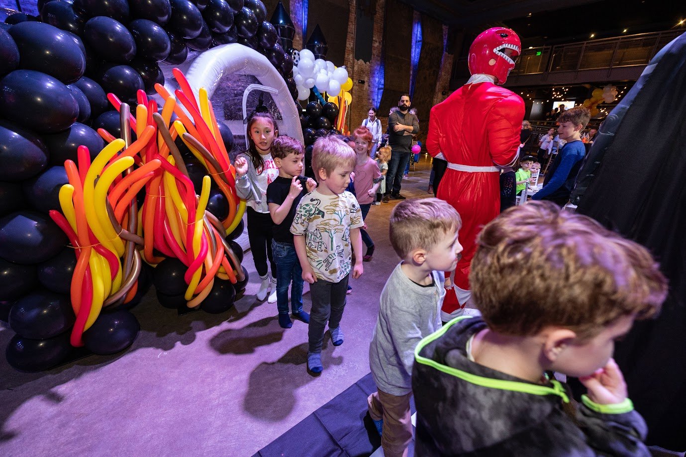 hot-wheels-balloon-arch.jpg