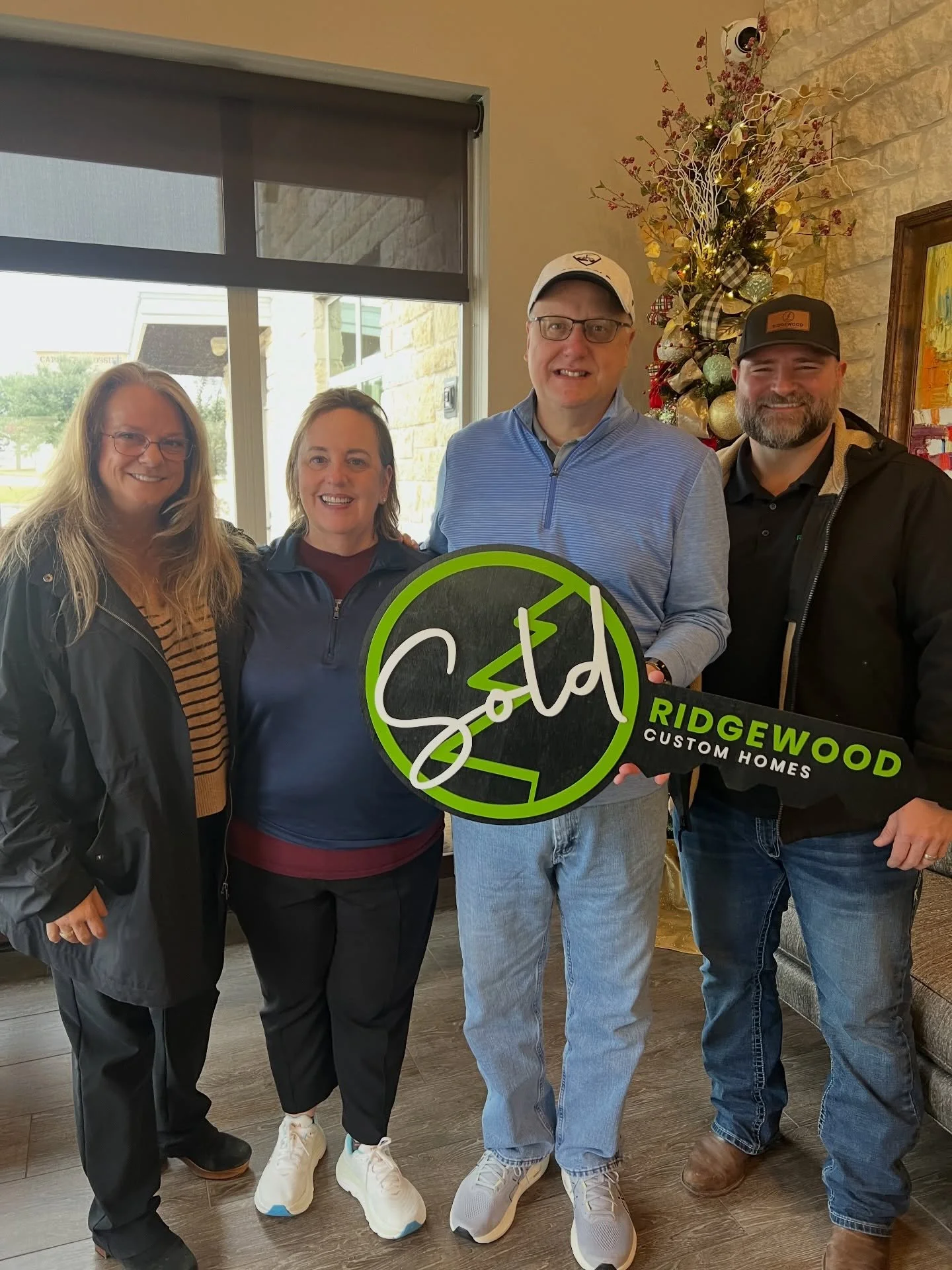 Congratulations to Eric and Kellie on the completion of your new Ridgewood home! Your design choices throughout this build were thoughtful and timeless, creating a space that truly reflects you. Wishing you many years of comfort and enjoyment in your