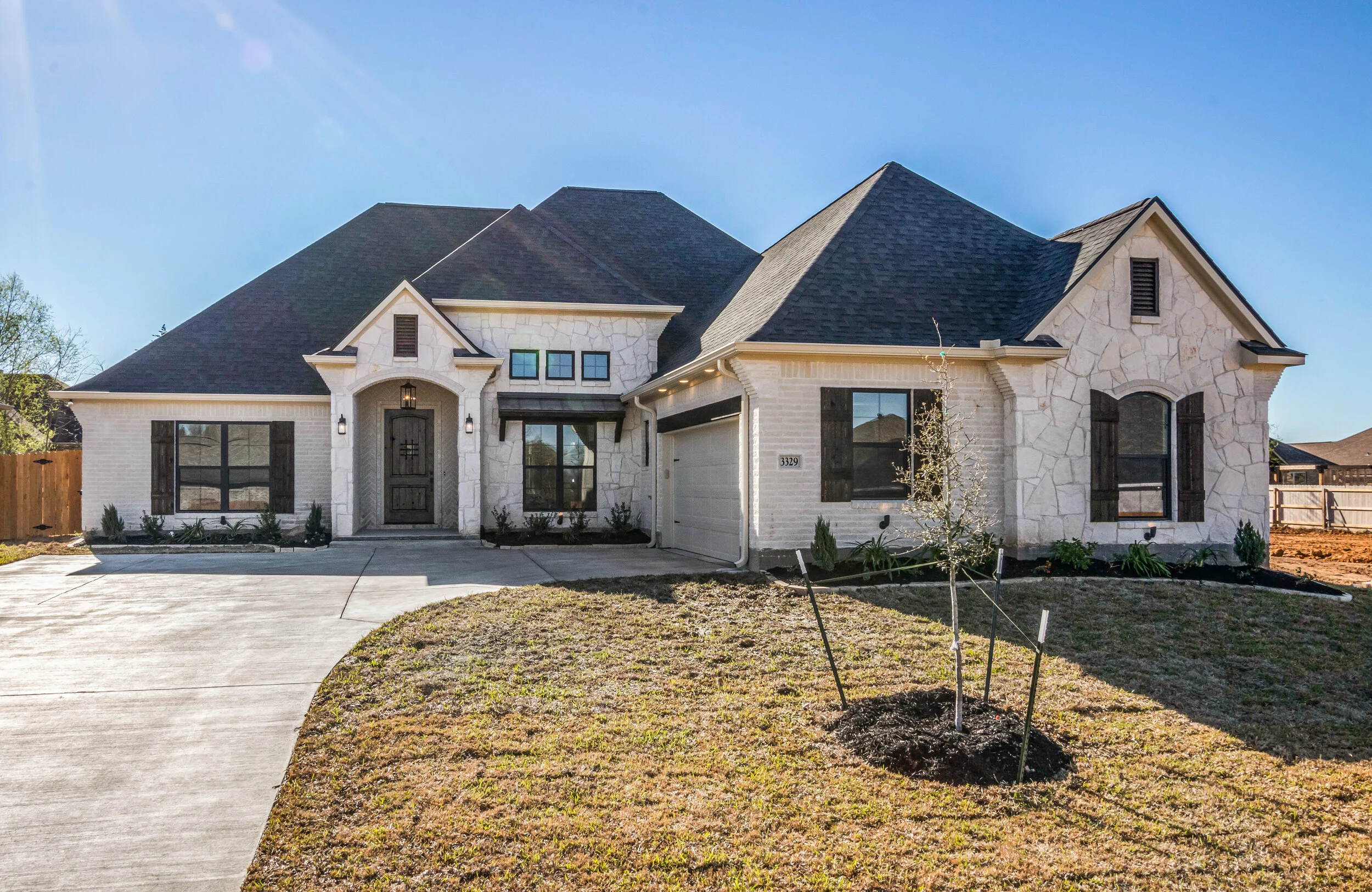custom home builder in bryan tx, custom home builder in college station tx, homes in college station, new construction homes in college station, new construction home in bryan, new construction home in navasota, best home builder in college station, 