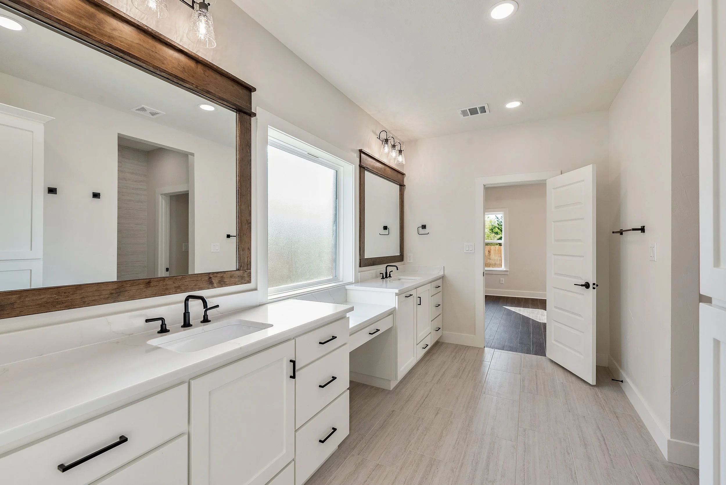 custom home builder in bryan tx, custom home builder in college station tx, homes in college station, new construction homes in college station, new construction home in bryan, new construction home in navasota, best home builder in college station, 